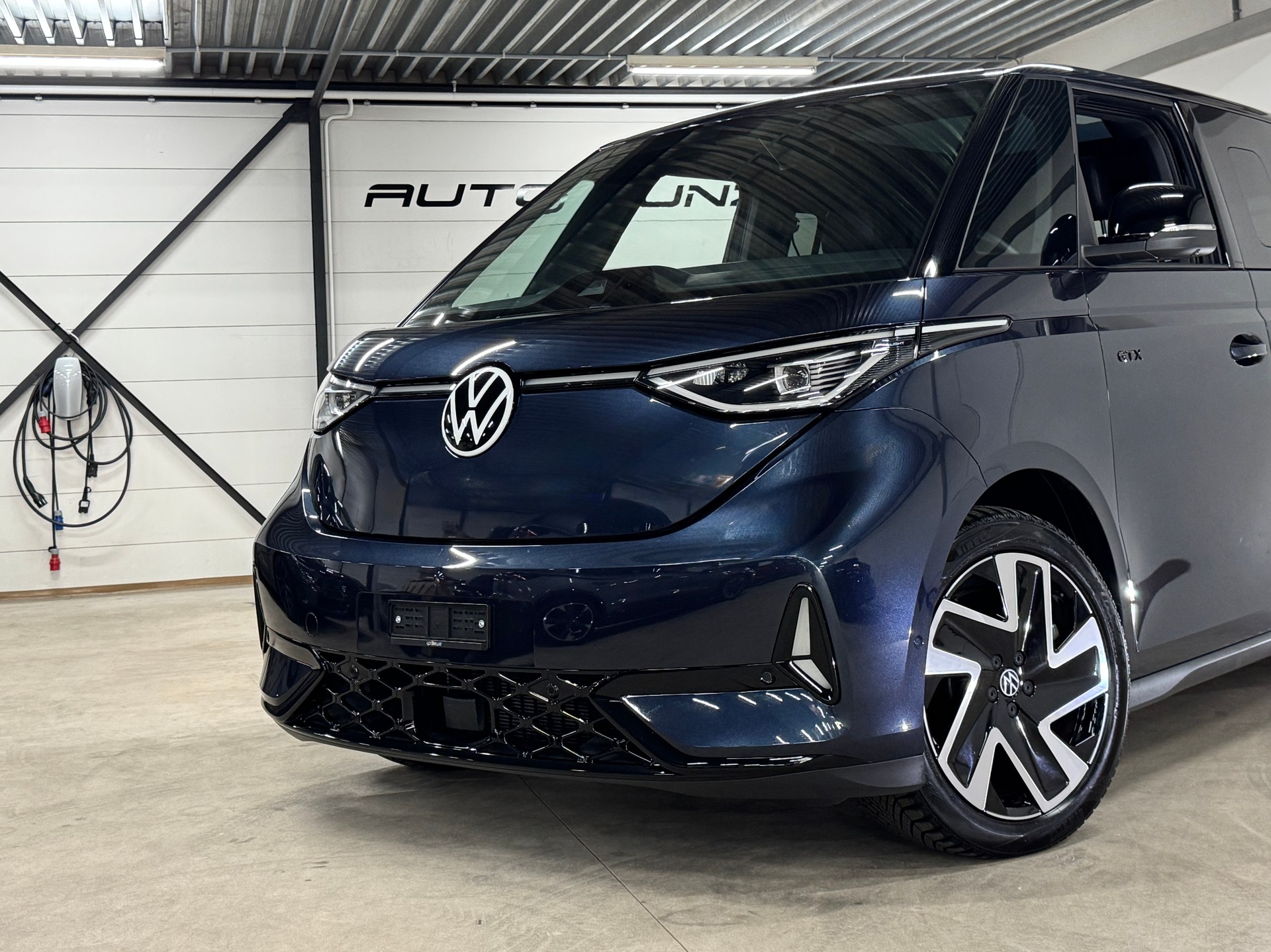 VW ID.Buzz NWB GTX 4 Motion Allrad / 340PS / AHK / Vollausstattung-image-1