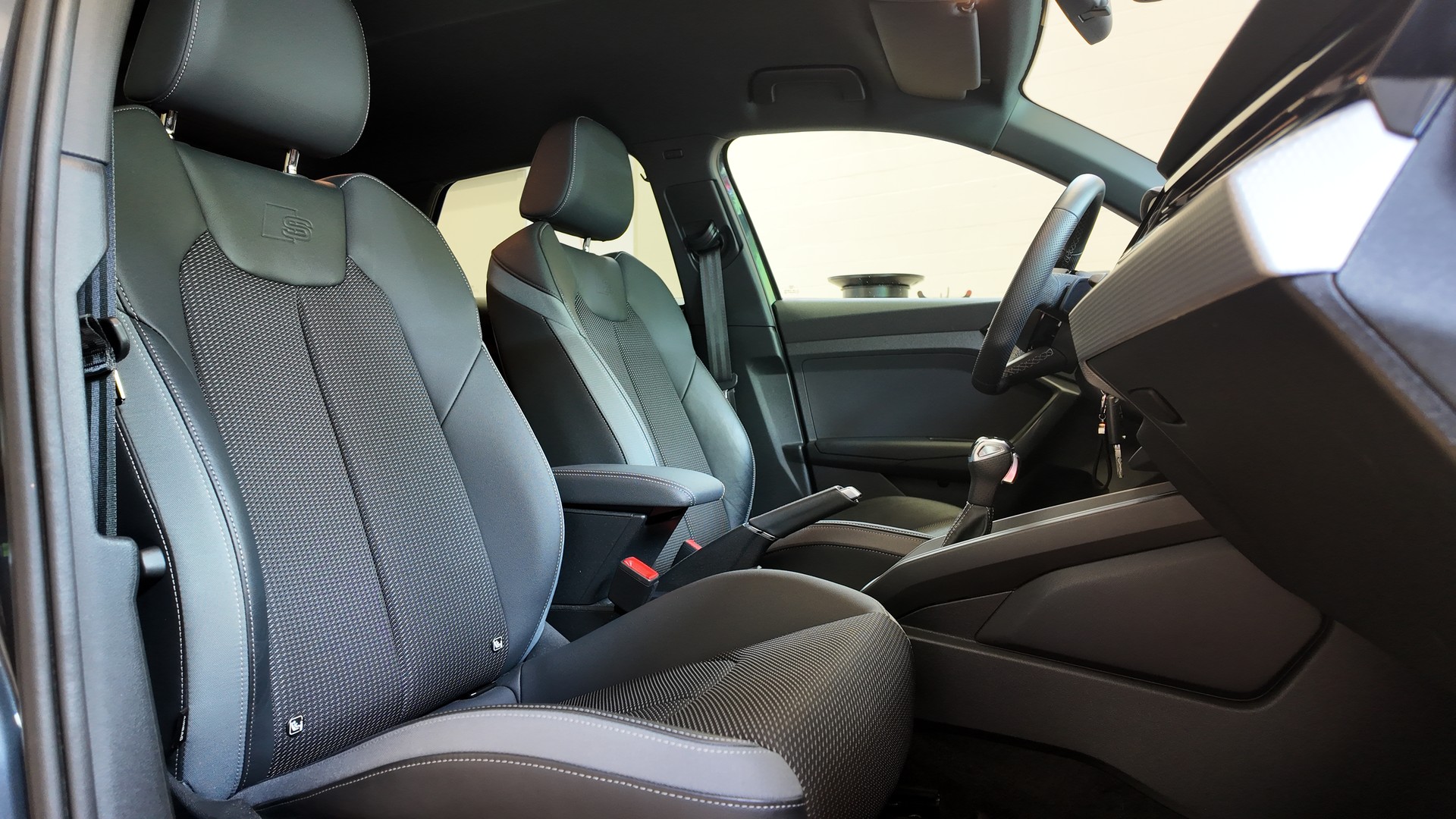 AUDI A1 Sportback 25 TFSI advanced S-Line S-tronic-image-11