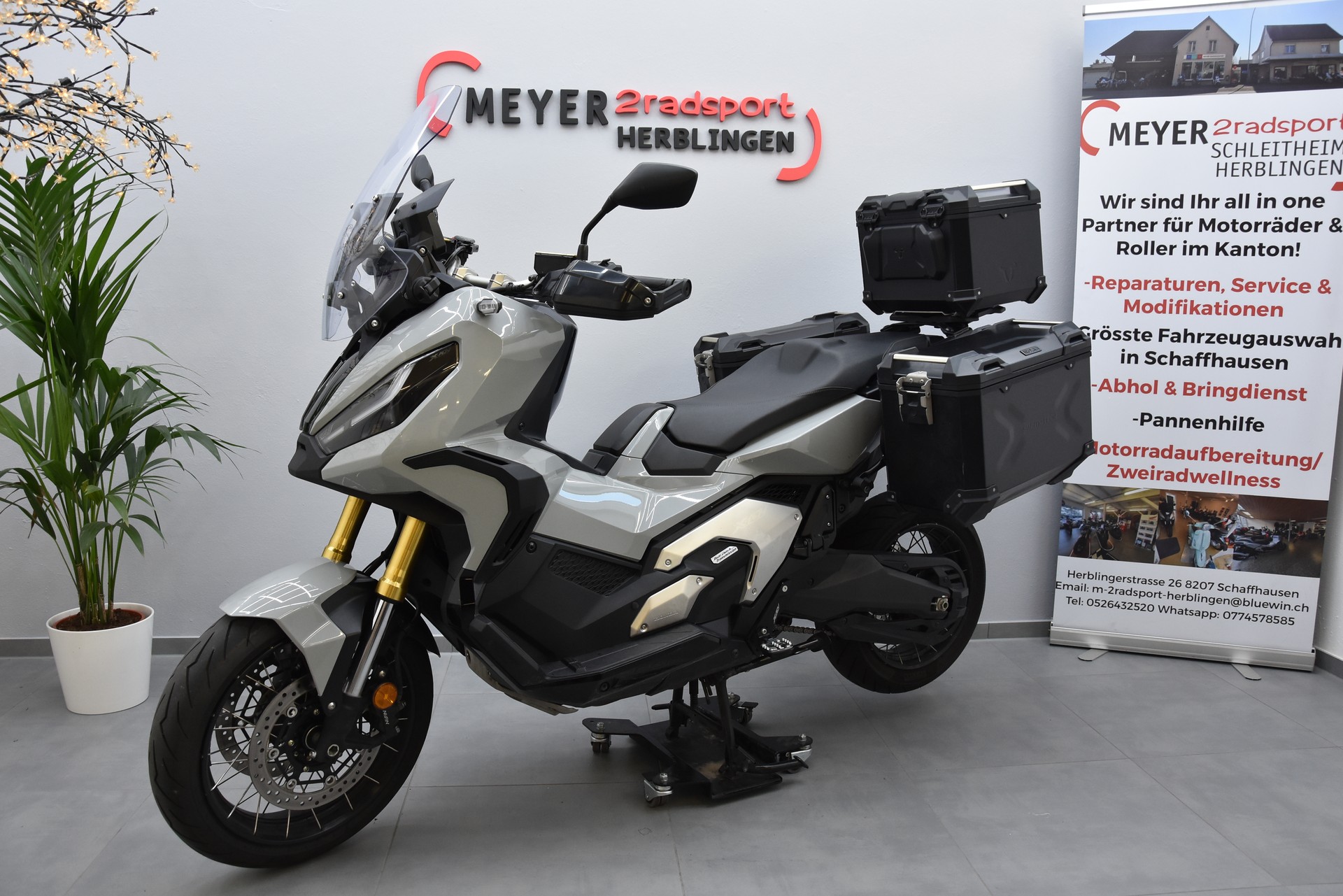 HONDA X-ADV 750-image-4