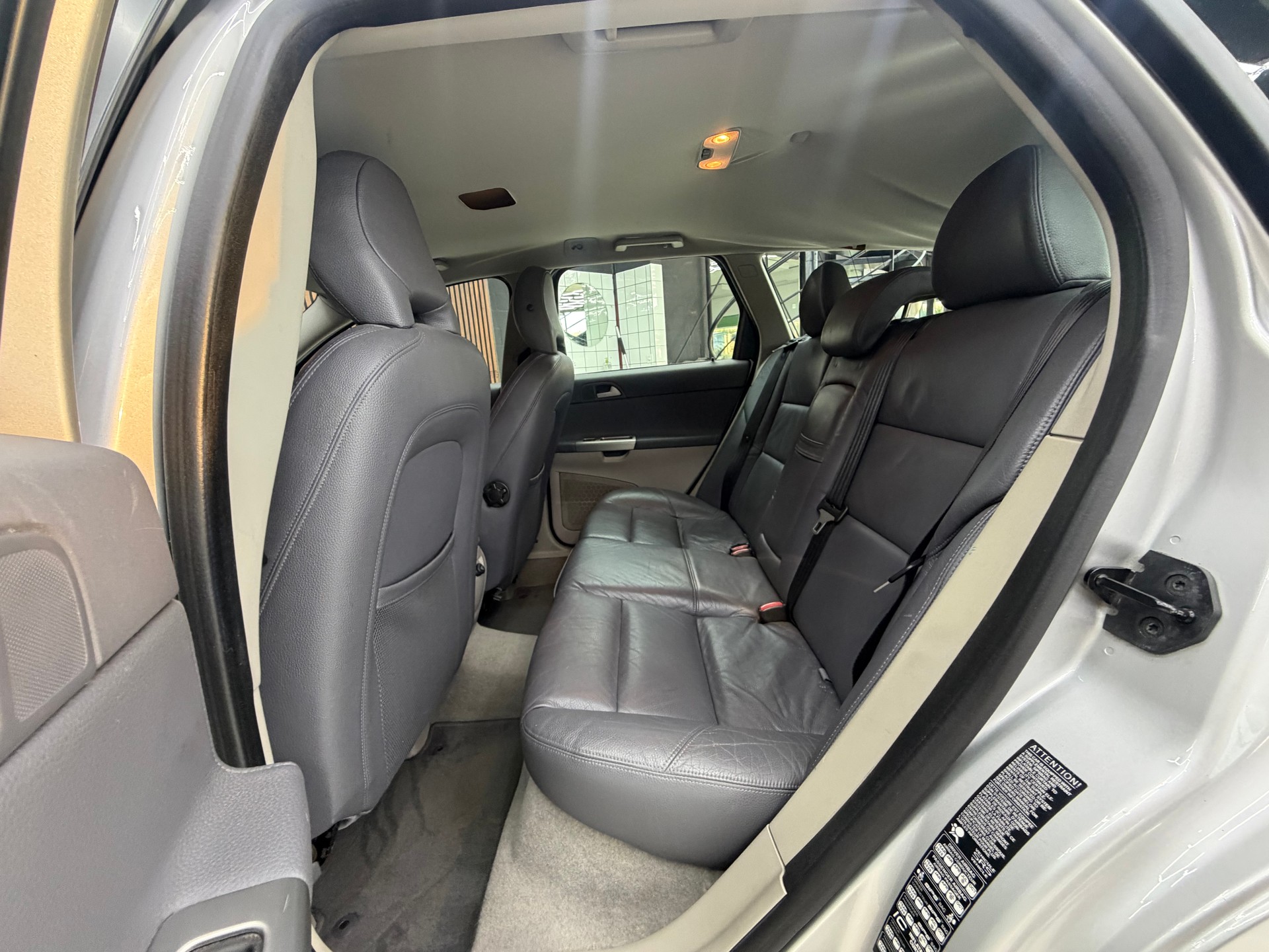 VOLVO V50 2.4I Momentum-image-14