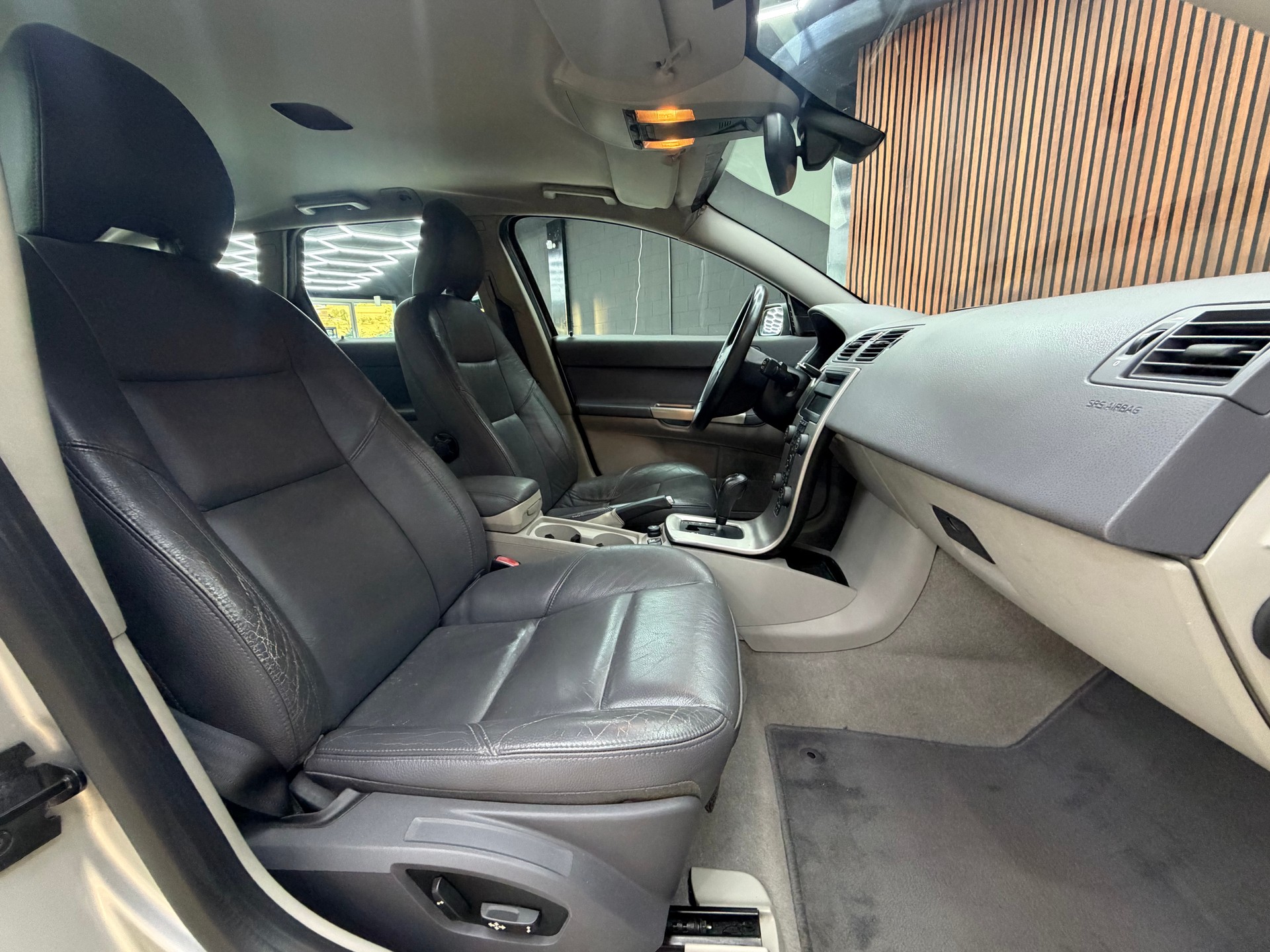 VOLVO V50 2.4I Momentum-image-13