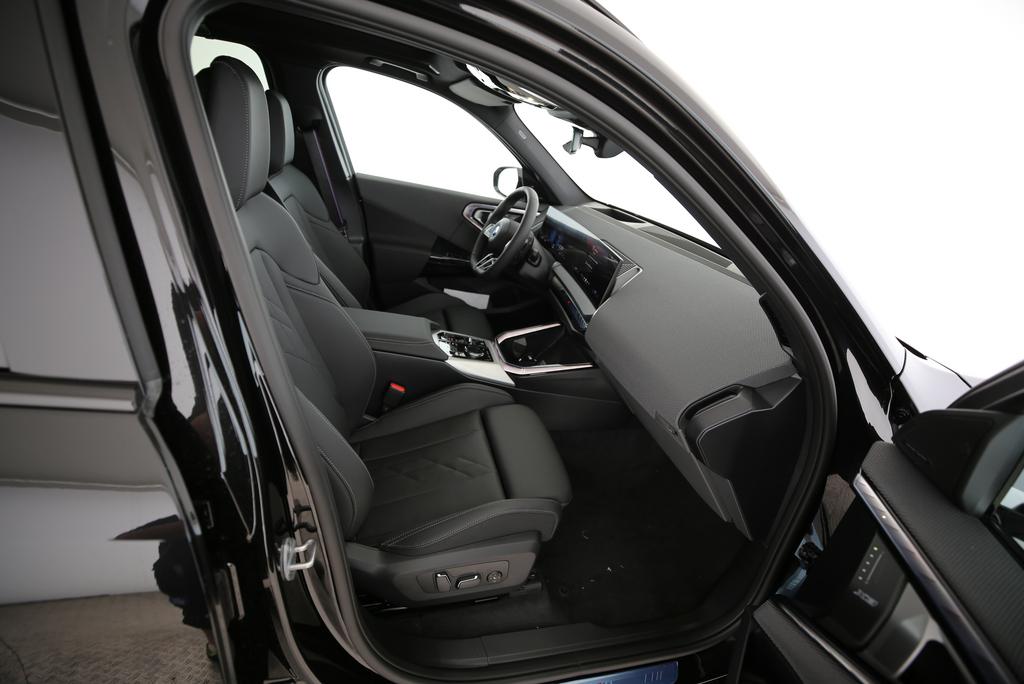 BMW X3 30e xDrive-image-18