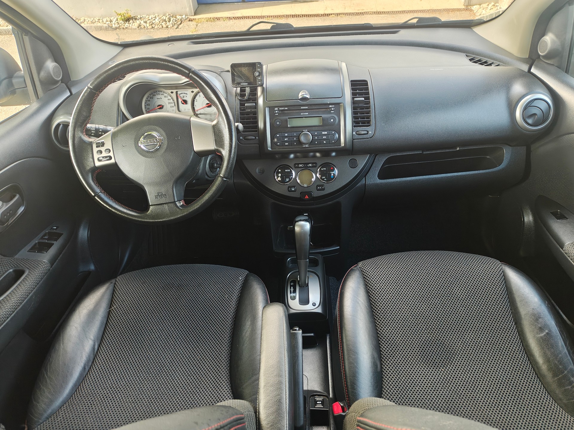 NISSAN Note 1.6 tekna-image-8
