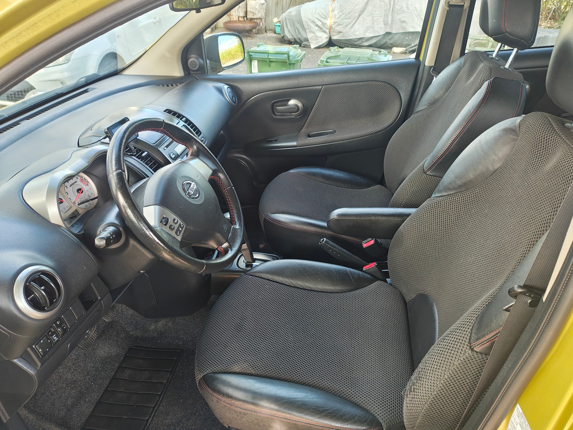 NISSAN Note 1.6 tekna-image-6