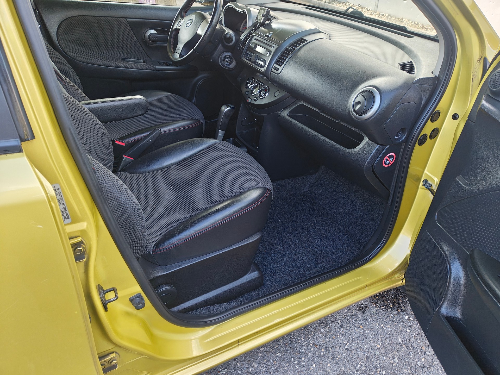 NISSAN Note 1.6 tekna-image-9
