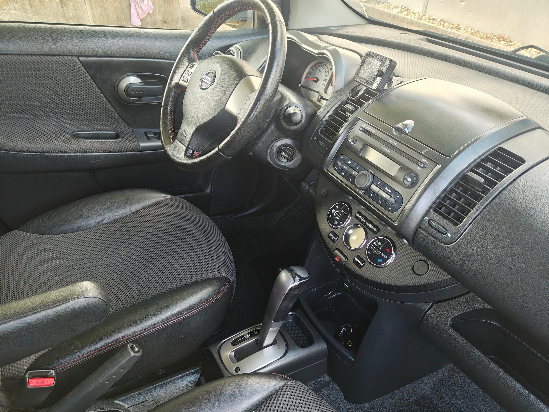 NISSAN Note 1.6 tekna-image-10