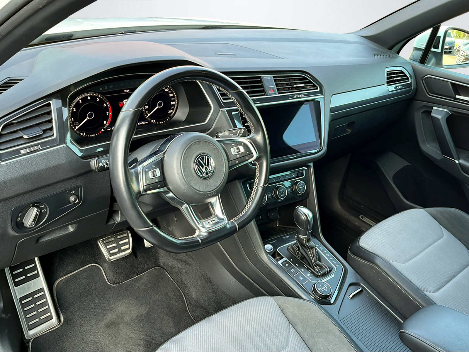 VW Tiguan 2.0 TSI Highline DSG-image-10