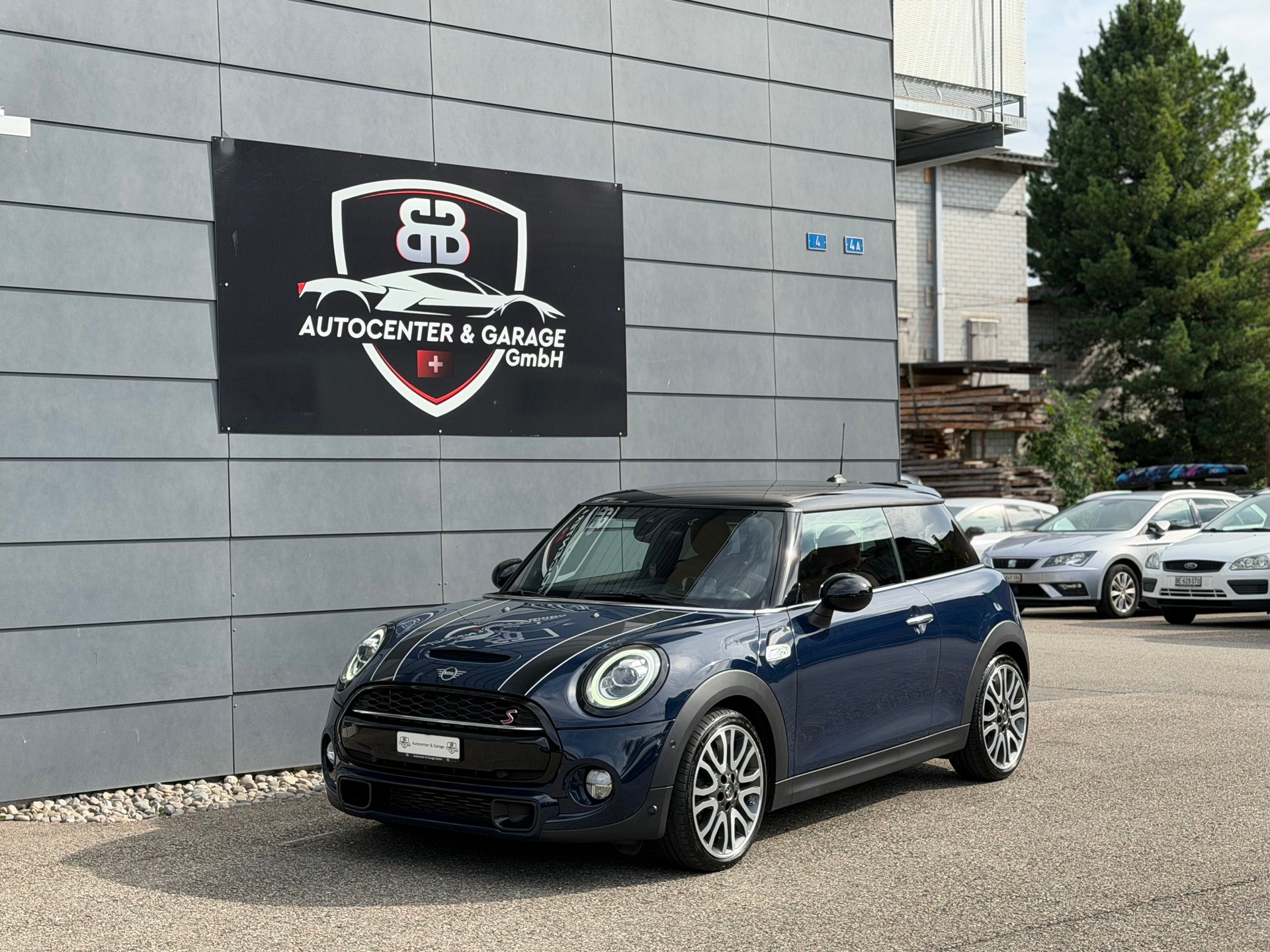 MINI Cooper S Steptronic DKG-showroom-element-1