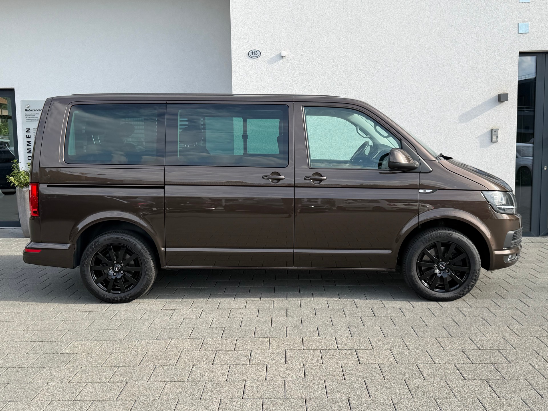 VW T6 Multivan 2.0 TDI Trendline 4Motion-image-3