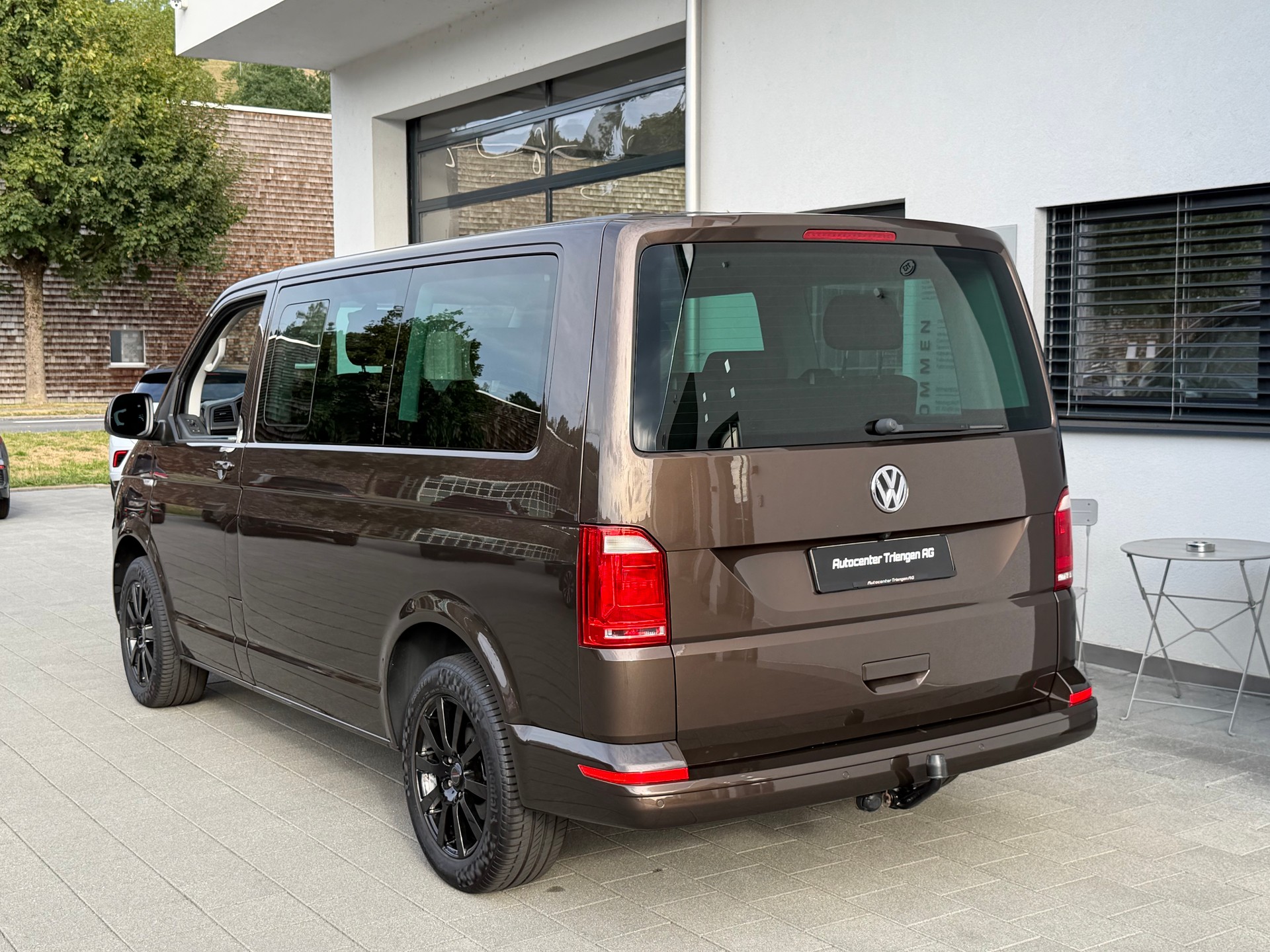 VW T6 Multivan 2.0 TDI Trendline 4Motion-image-9
