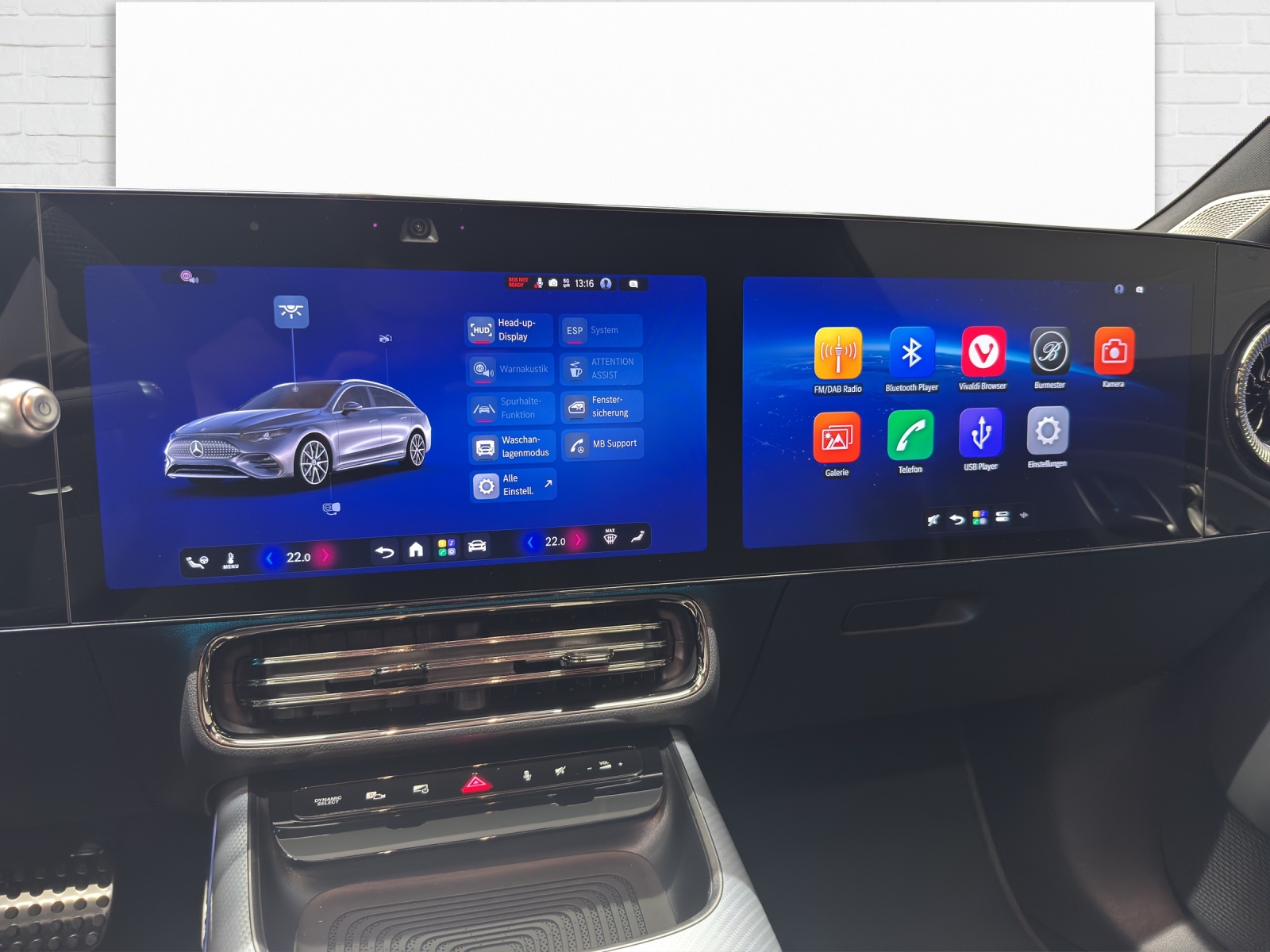 MERCEDES-BENZ CLA 350 4Matic Shooting Brake with EQ Hybrid-image-8