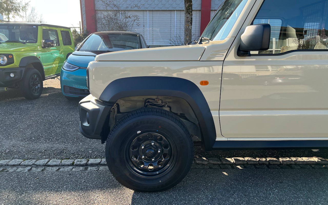 SUZUKI JIMNY 1.5 COMPACT+ 4x4 | 2 PLATZER | MANUEL-image-11