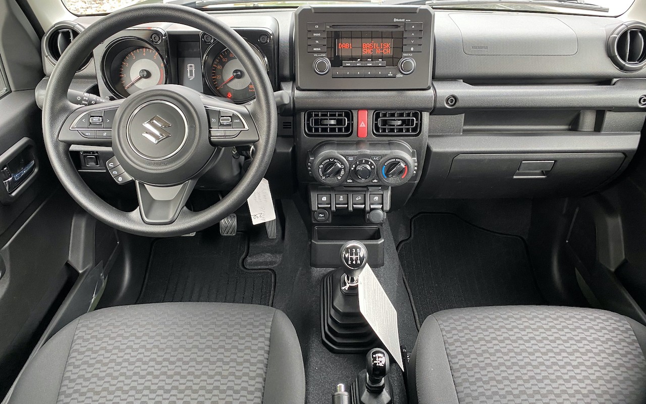 SUZUKI JIMNY 1.5 COMPACT+ 4x4 | 2 PLATZER | MANUEL-image-14