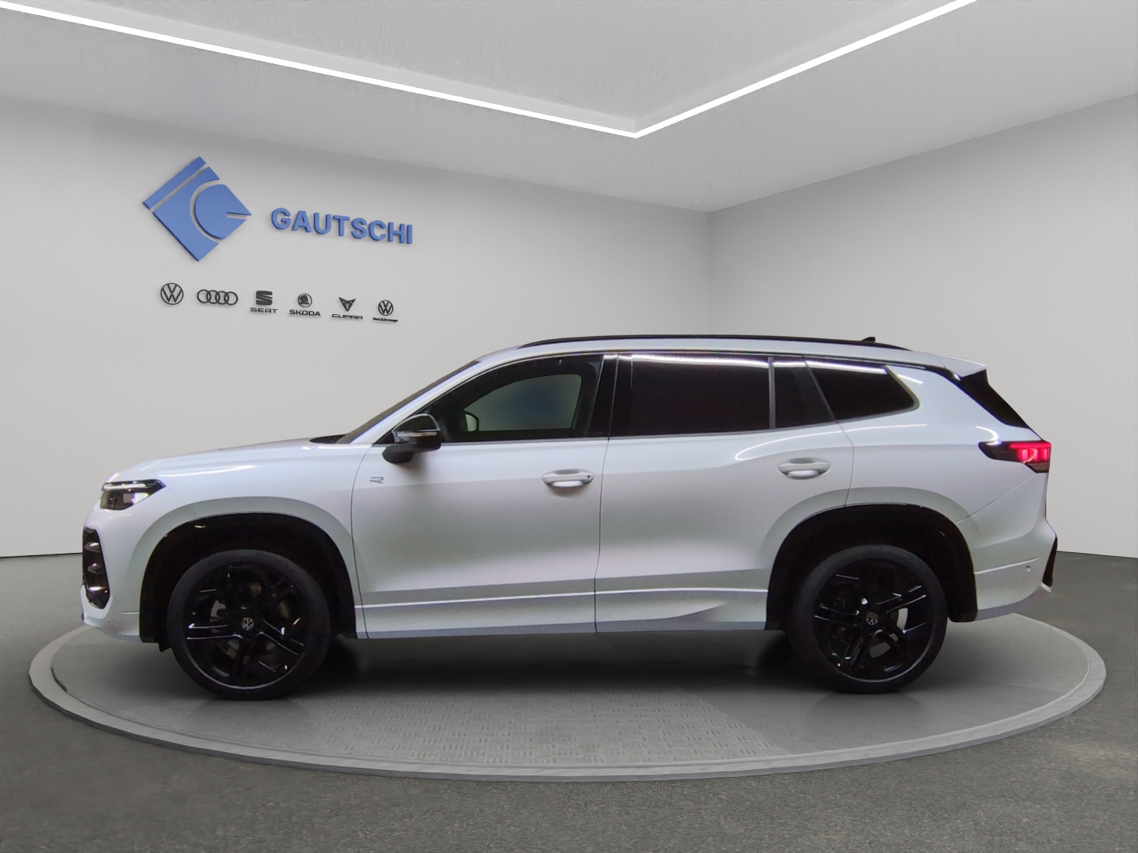 VW Tayron 2.0 TSI R-Line Plus DSG 4Motion-image-1