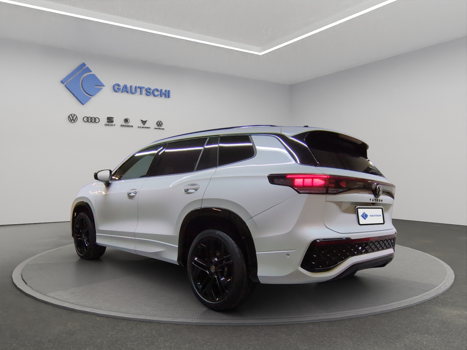 VW Tayron 2.0 TSI R-Line Plus DSG 4Motion-image-2