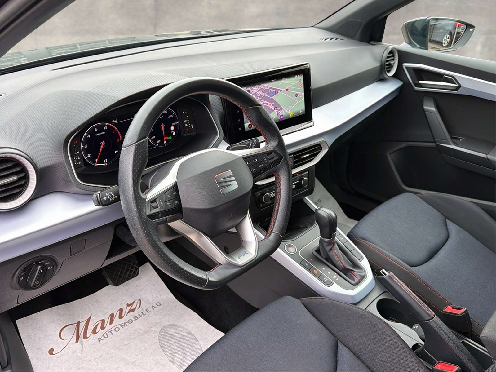 SEAT Arona 1.5 TSI 150PS FR-Line DSG **Top-Ausstattung**-image-6