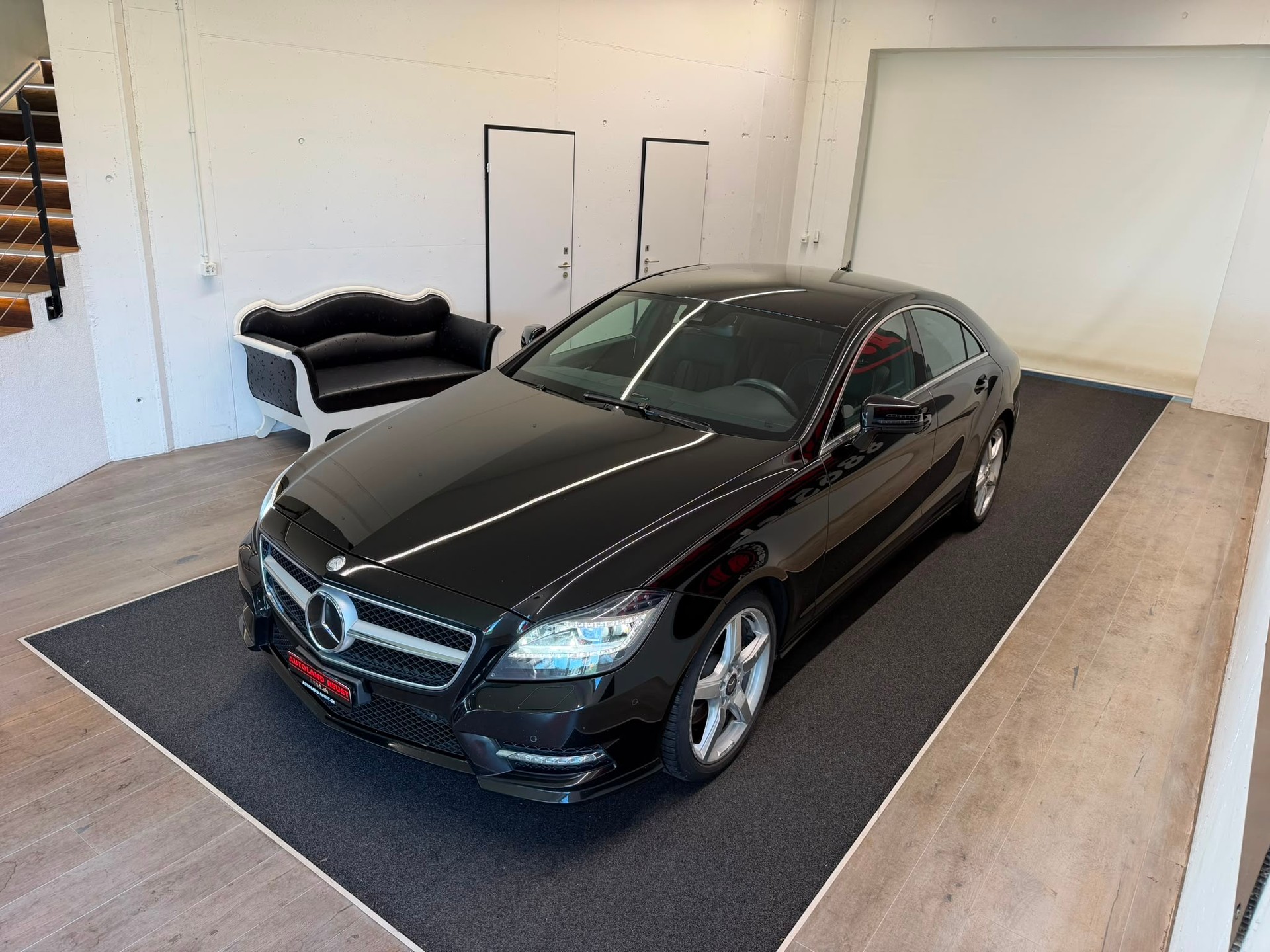 MERCEDES-BENZ CLS 350 CDI 4Matic 7G-Tronic-showroom-element-2