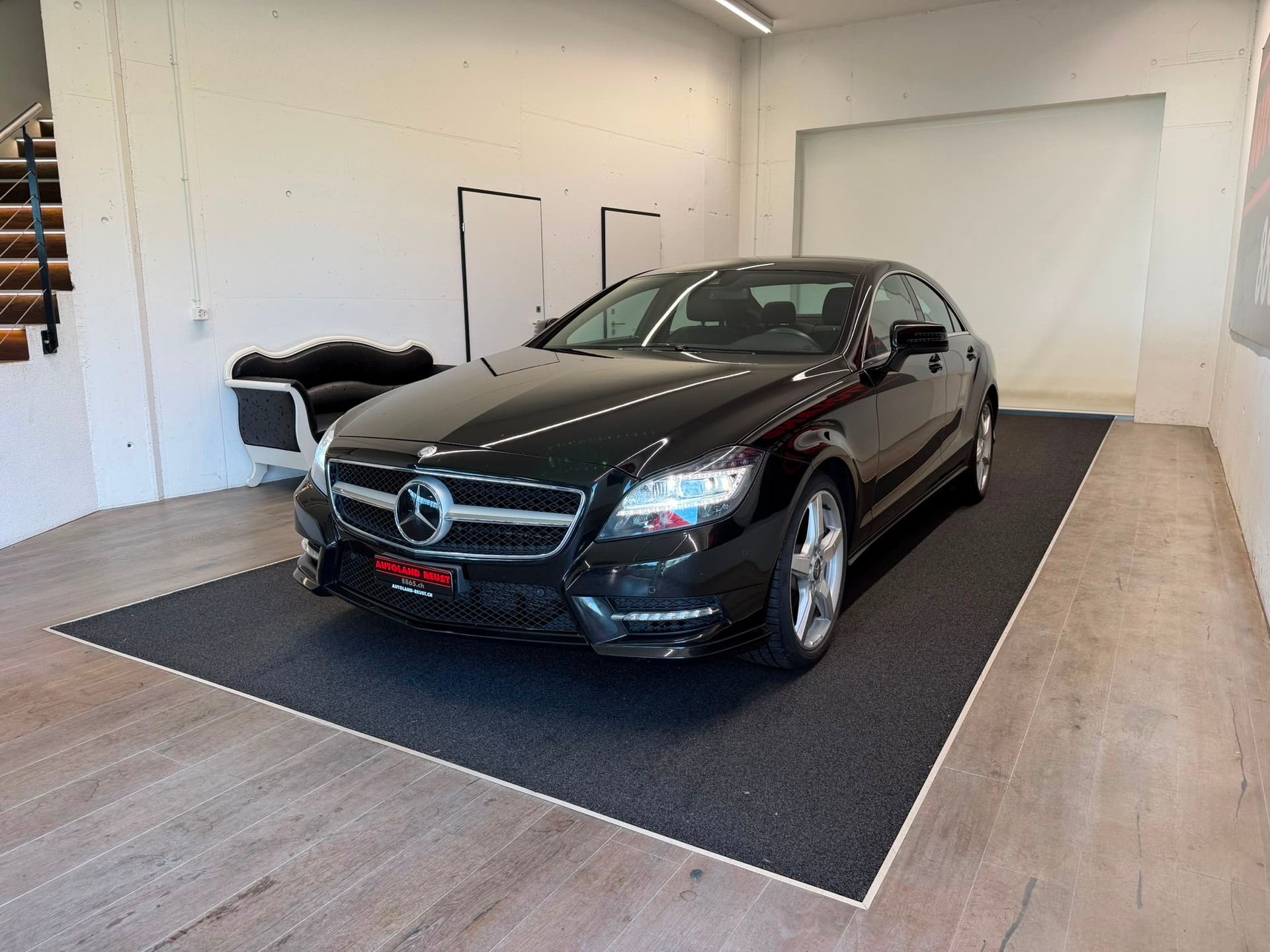 MERCEDES-BENZ CLS 350 CDI 4Matic 7G-Tronic-showroom-element-1