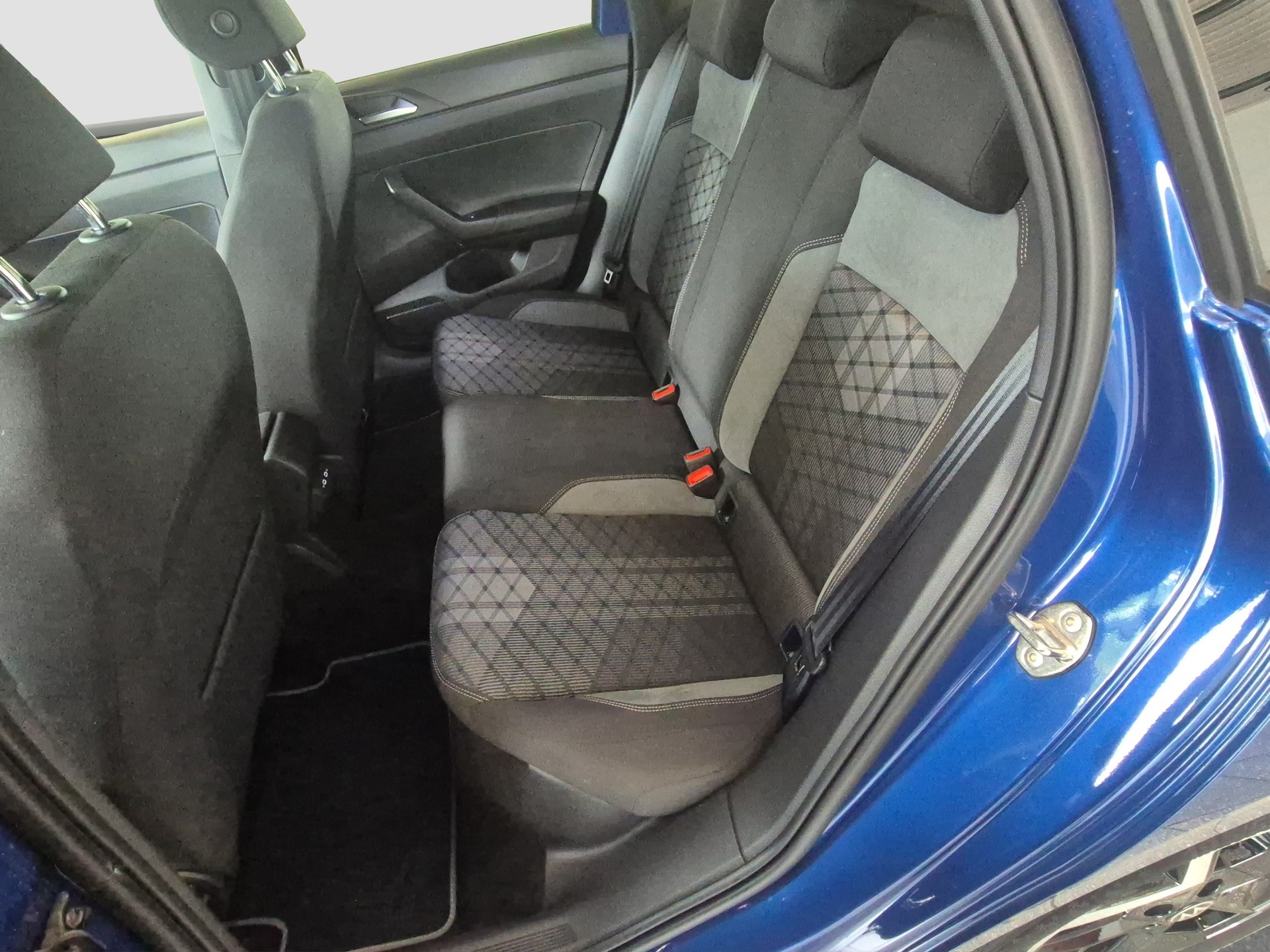 VW Polo 1.0 TSI R-Line DSG-image-13