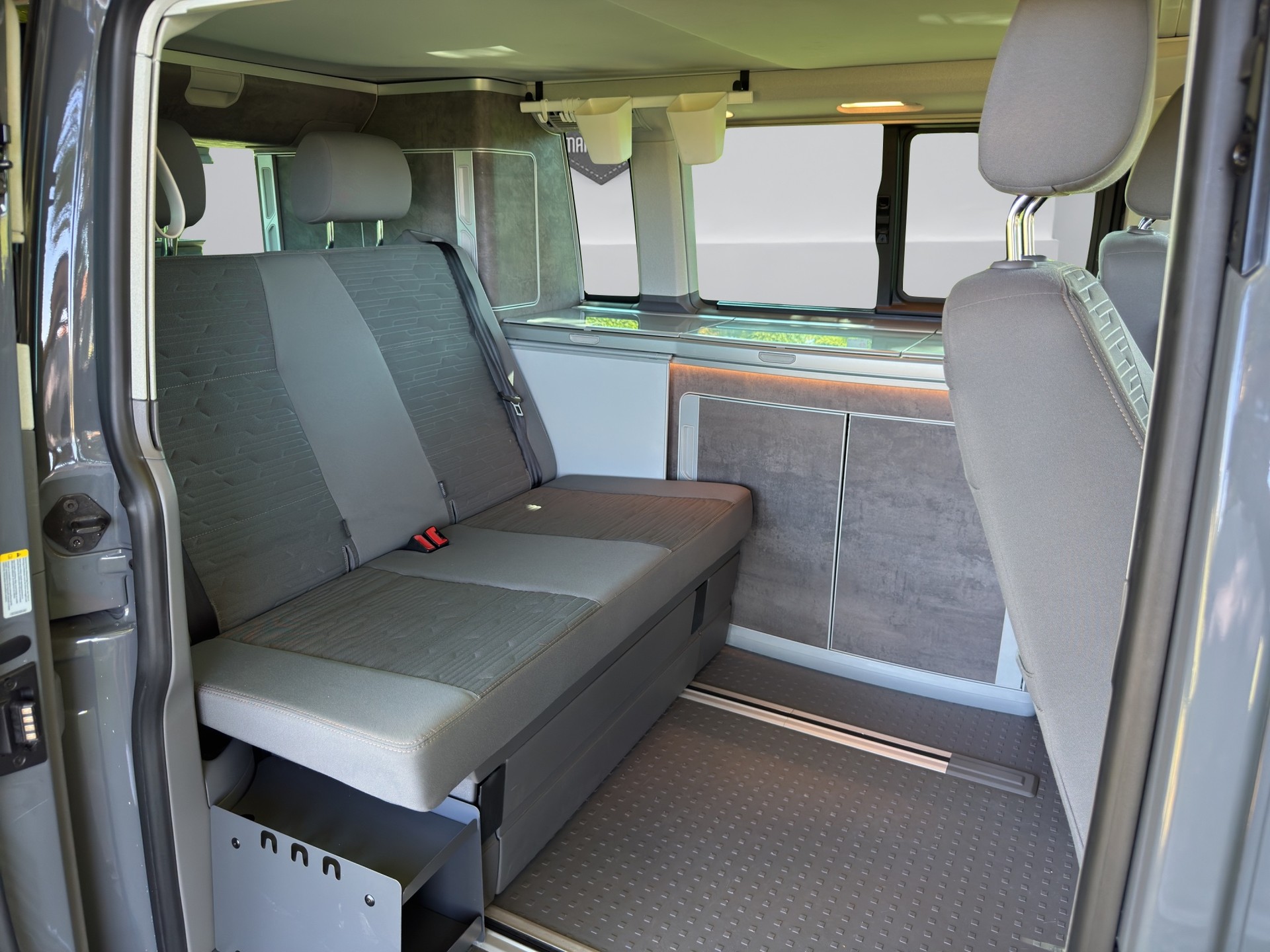 VW T6.1 California 2.0 TDI Ocean Liberty 4Motion DSG-image-16