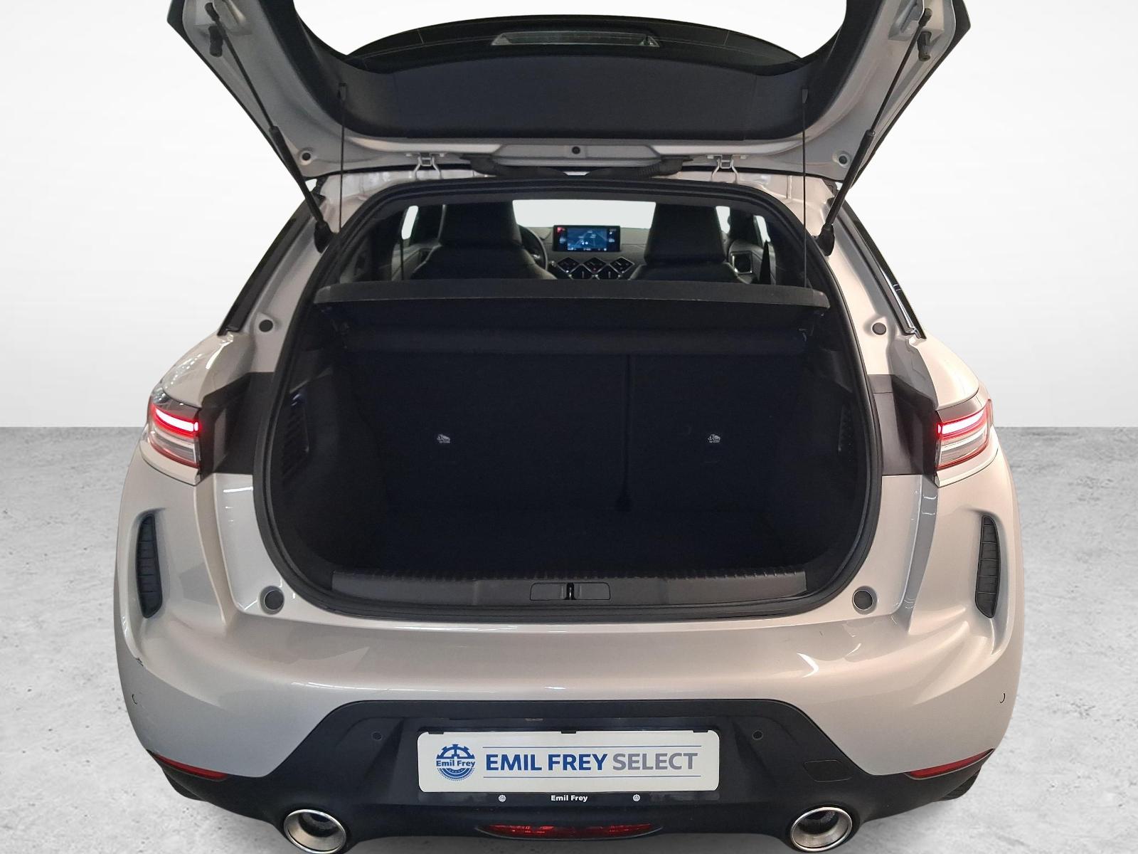 DS AUTOMOBILES 3 Crossback 1.2 PureTech 155 Bastille-image-11