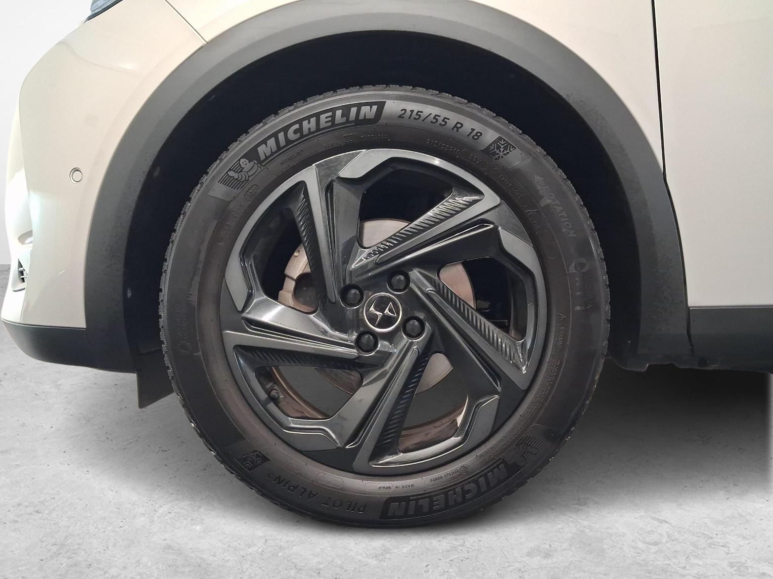 DS AUTOMOBILES 3 Crossback 1.2 PureTech 155 Bastille-image-14