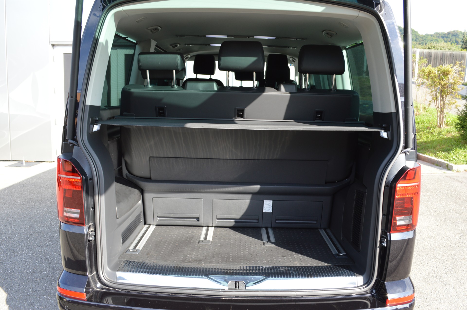 VW T6.1 Multivan 2.0 Bi-TDI Highline 4Motion DSG-image-23