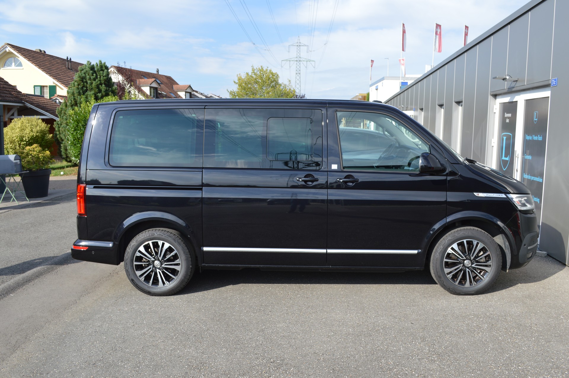 VW T6.1 Multivan 2.0 Bi-TDI Highline 4Motion DSG-image-5