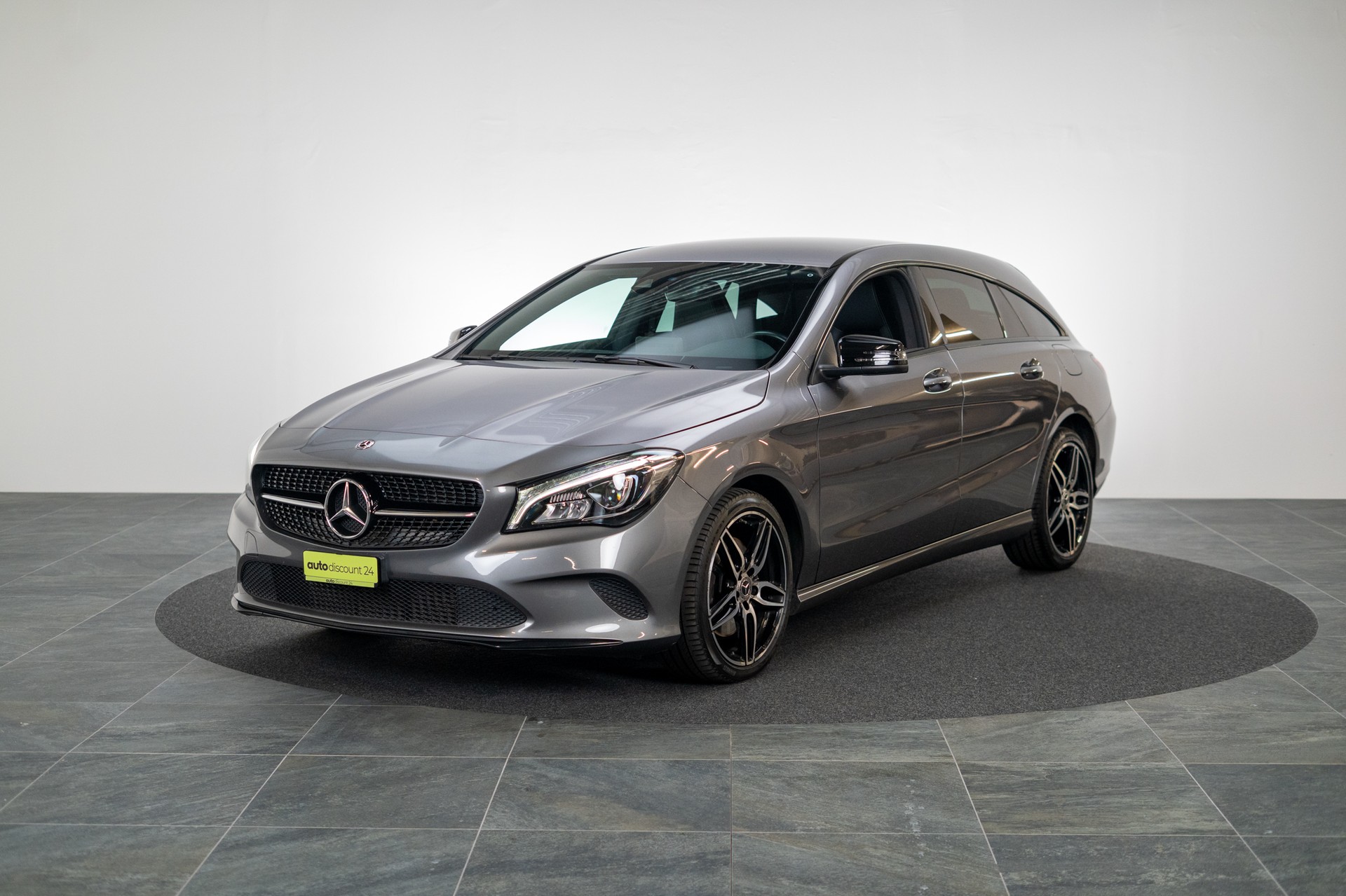 MERCEDES-BENZ CLA 250 Urban Shooting Brake / CH-Fahrzeug / Rückfahrkamera / el.Heckklappe