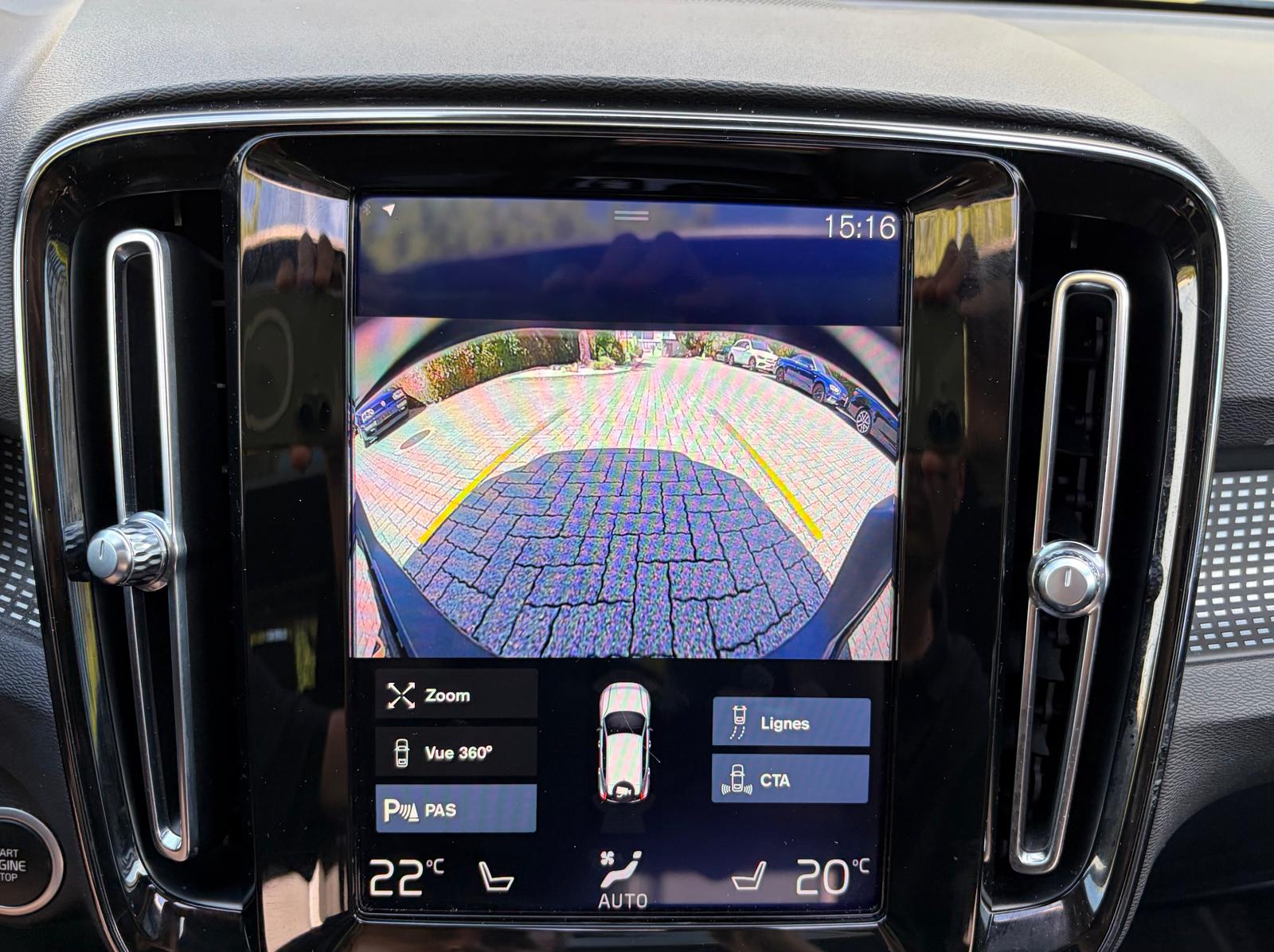 VOLVO XC40 T5 TwE R-Design DCT - Toit ouvrant - Caméra 360-image-22