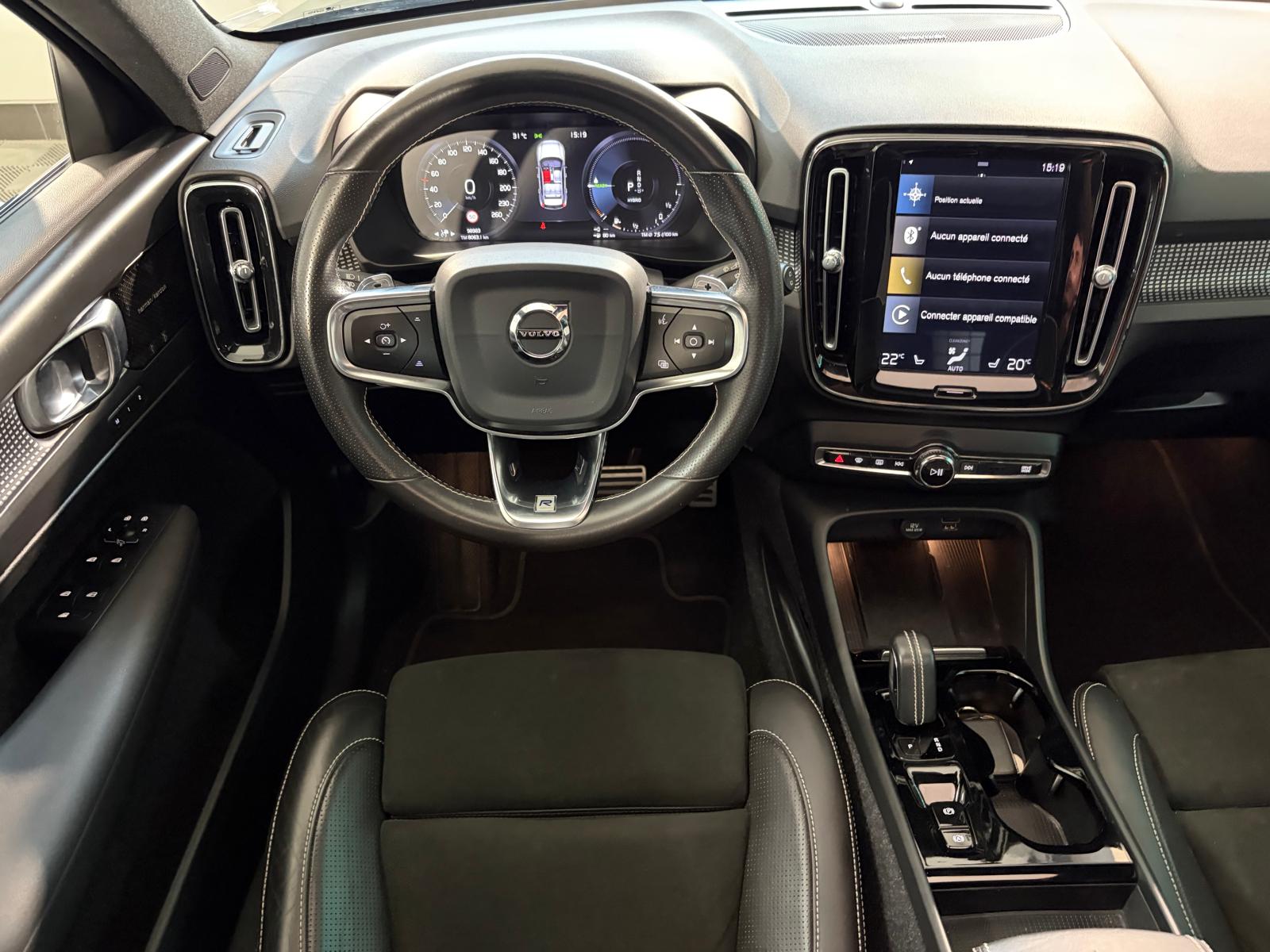 VOLVO XC40 T5 TwE R-Design DCT - Toit ouvrant - Caméra 360-image-17