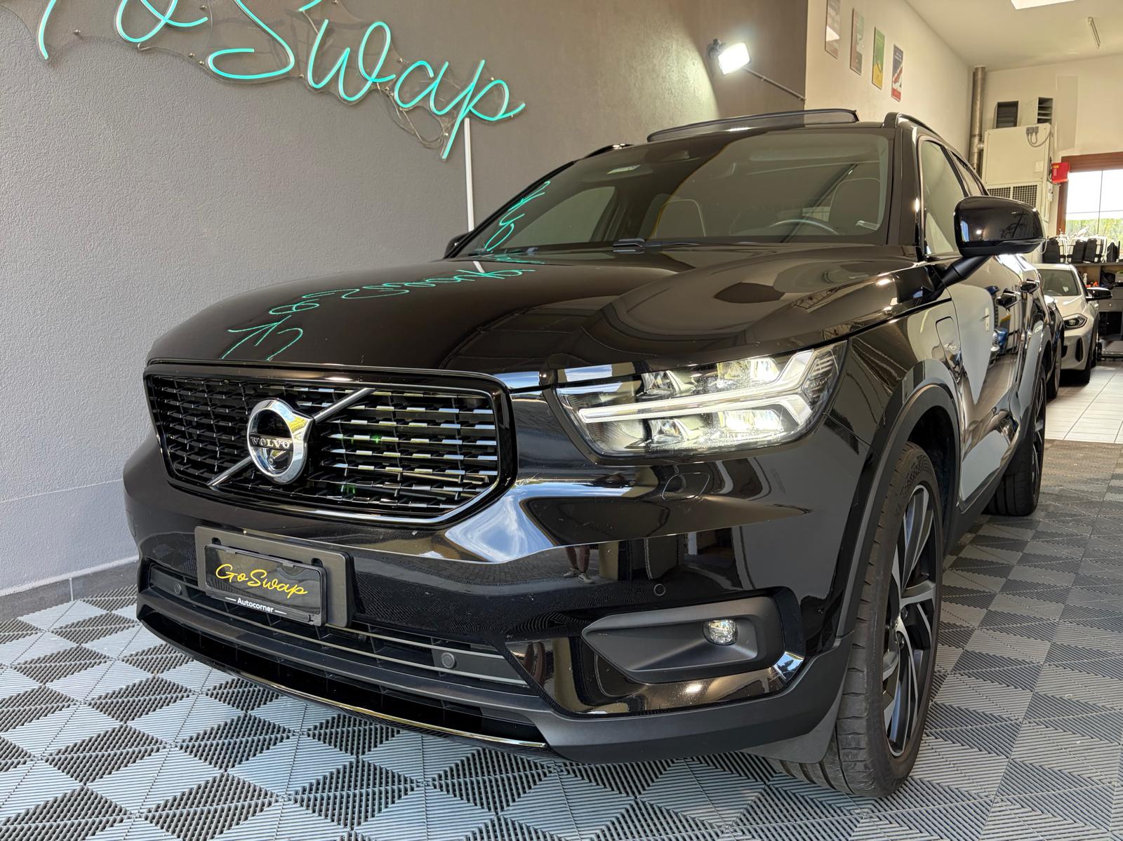 VOLVO XC40 T5 TwE R-Design DCT - Toit ouvrant - Caméra 360-image-2
