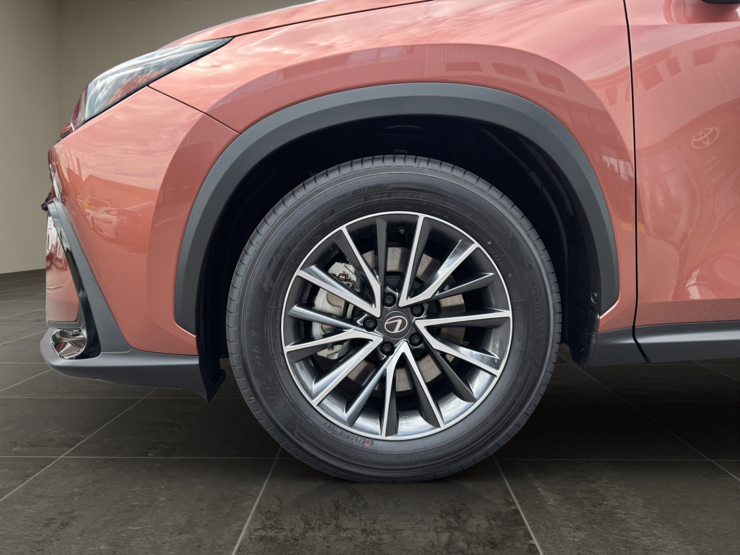LEXUS NX 450h+ Comfort-image-18