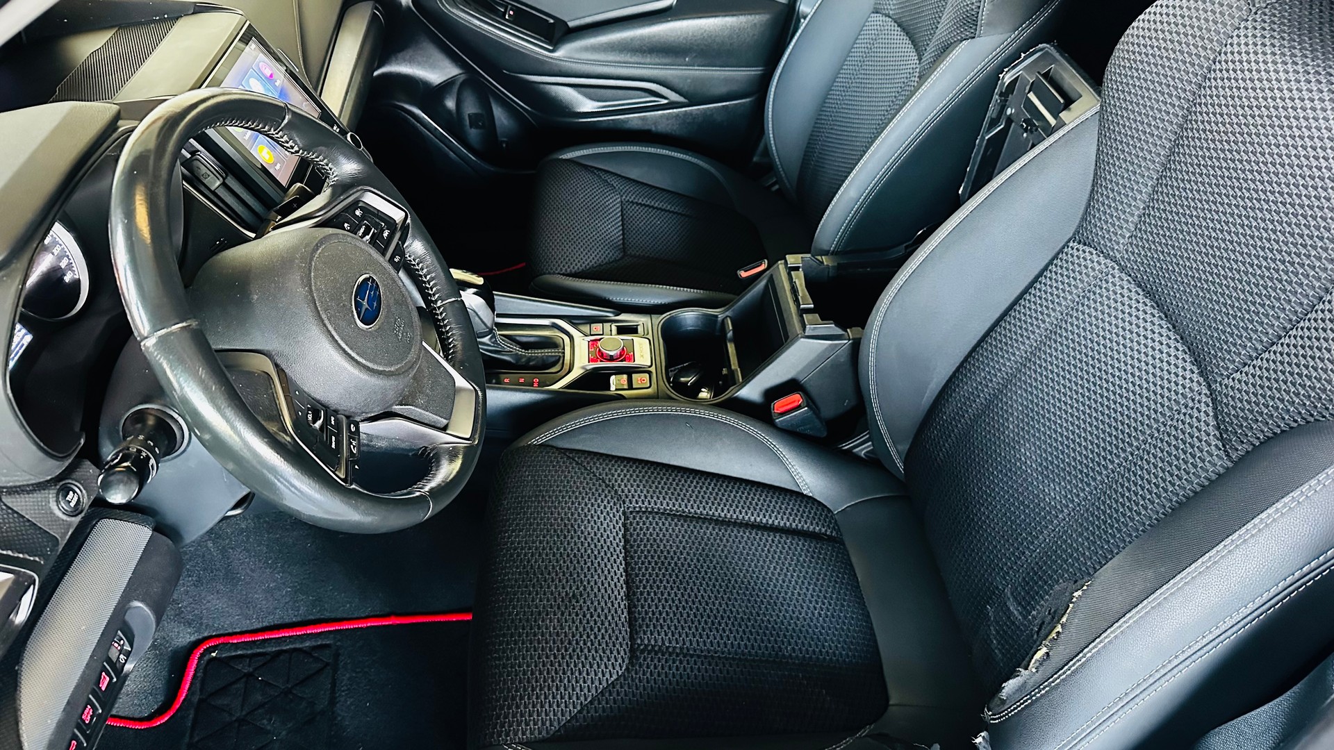 SUBARU Forester 2.0i e-Boxer Advantage Lineartronic-image-13