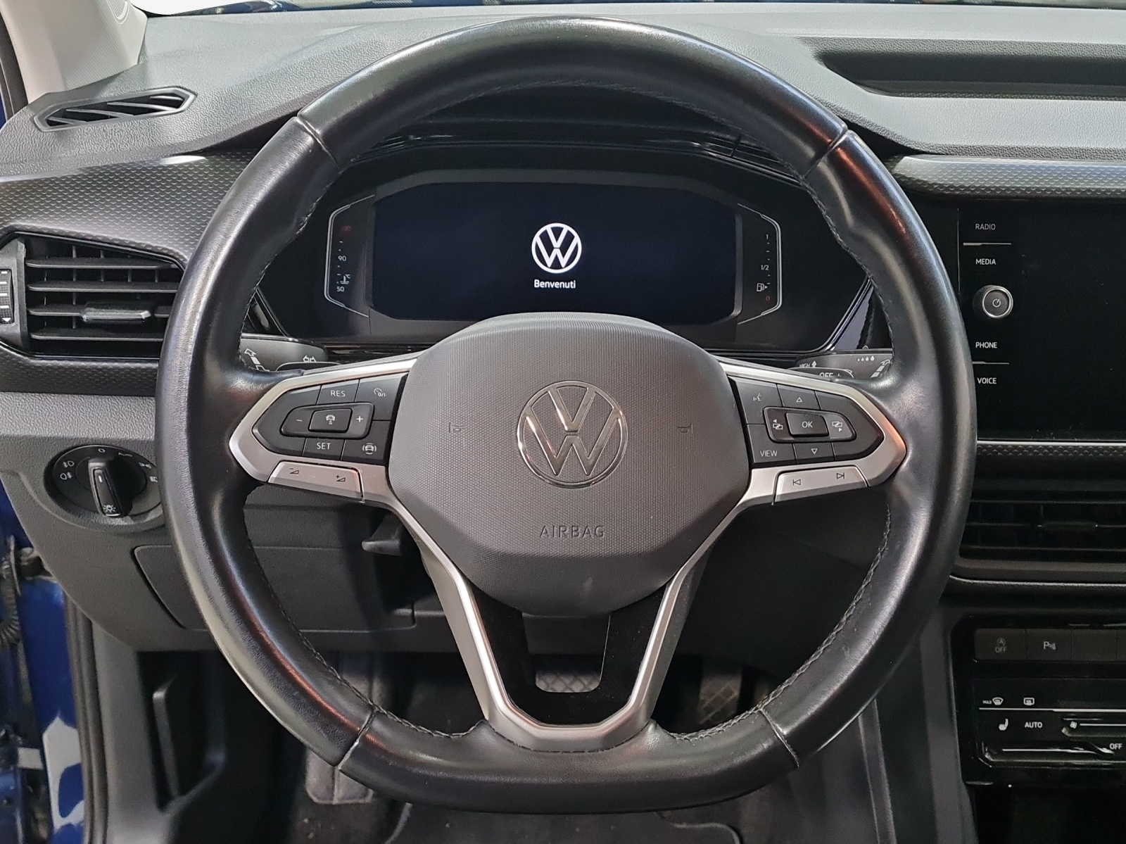VW T-Cross 1.0 TSI Life DSG-image-9