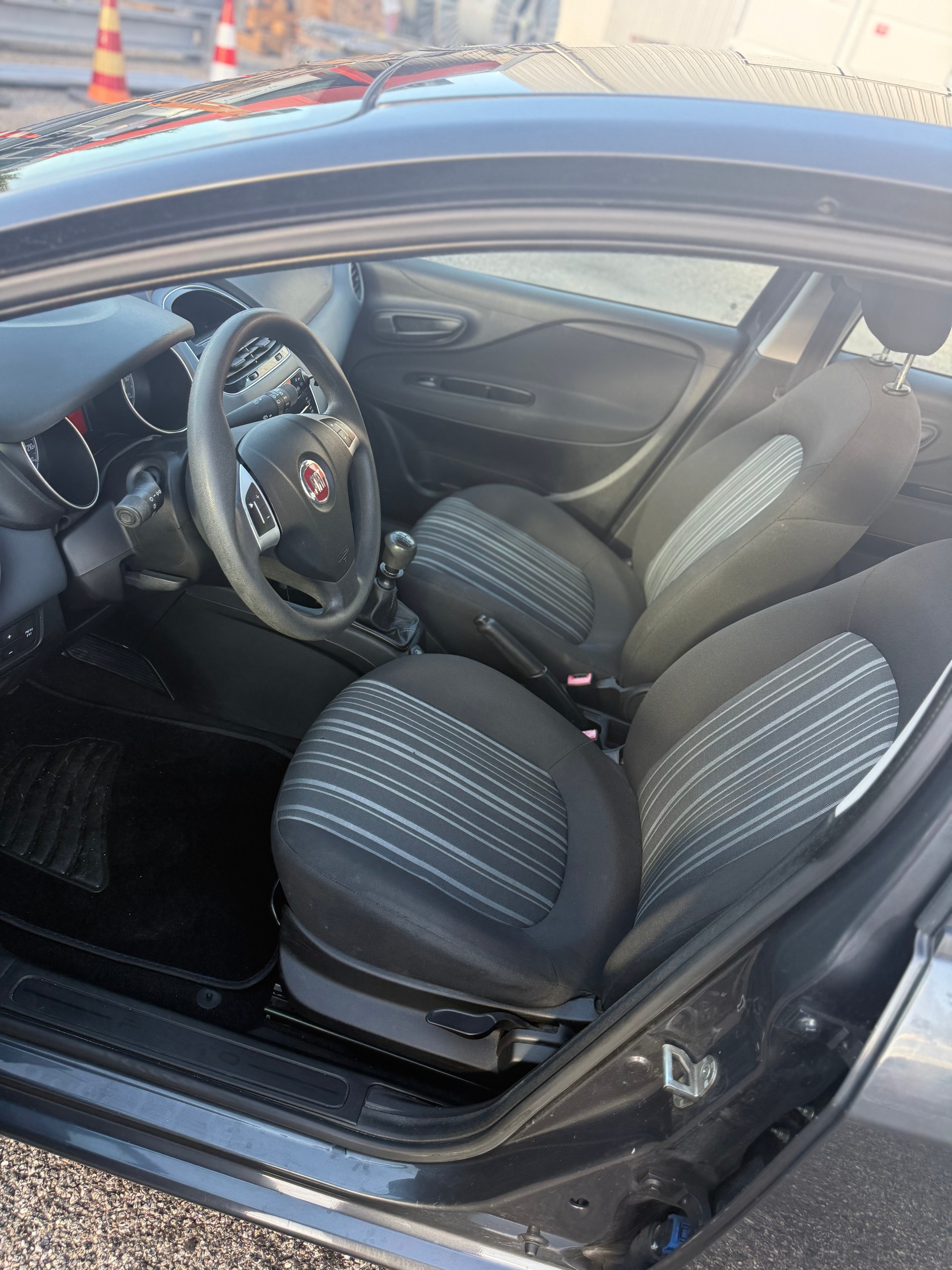 FIAT Punto Evo 1.4 MyLife-image-3