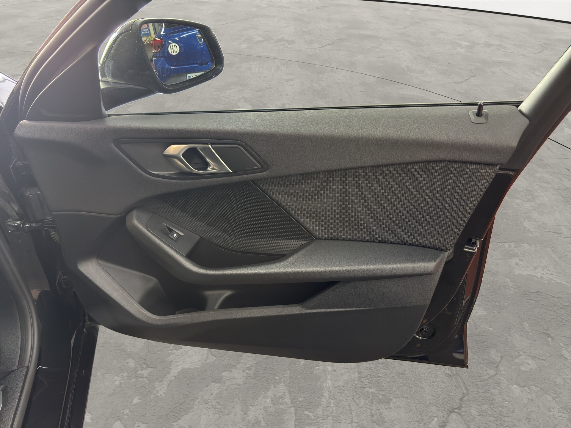 BMW 118i Steptronic-image-16