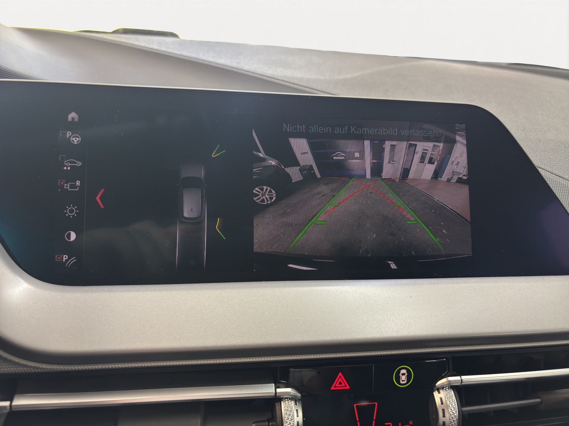 BMW 118i Steptronic-image-15