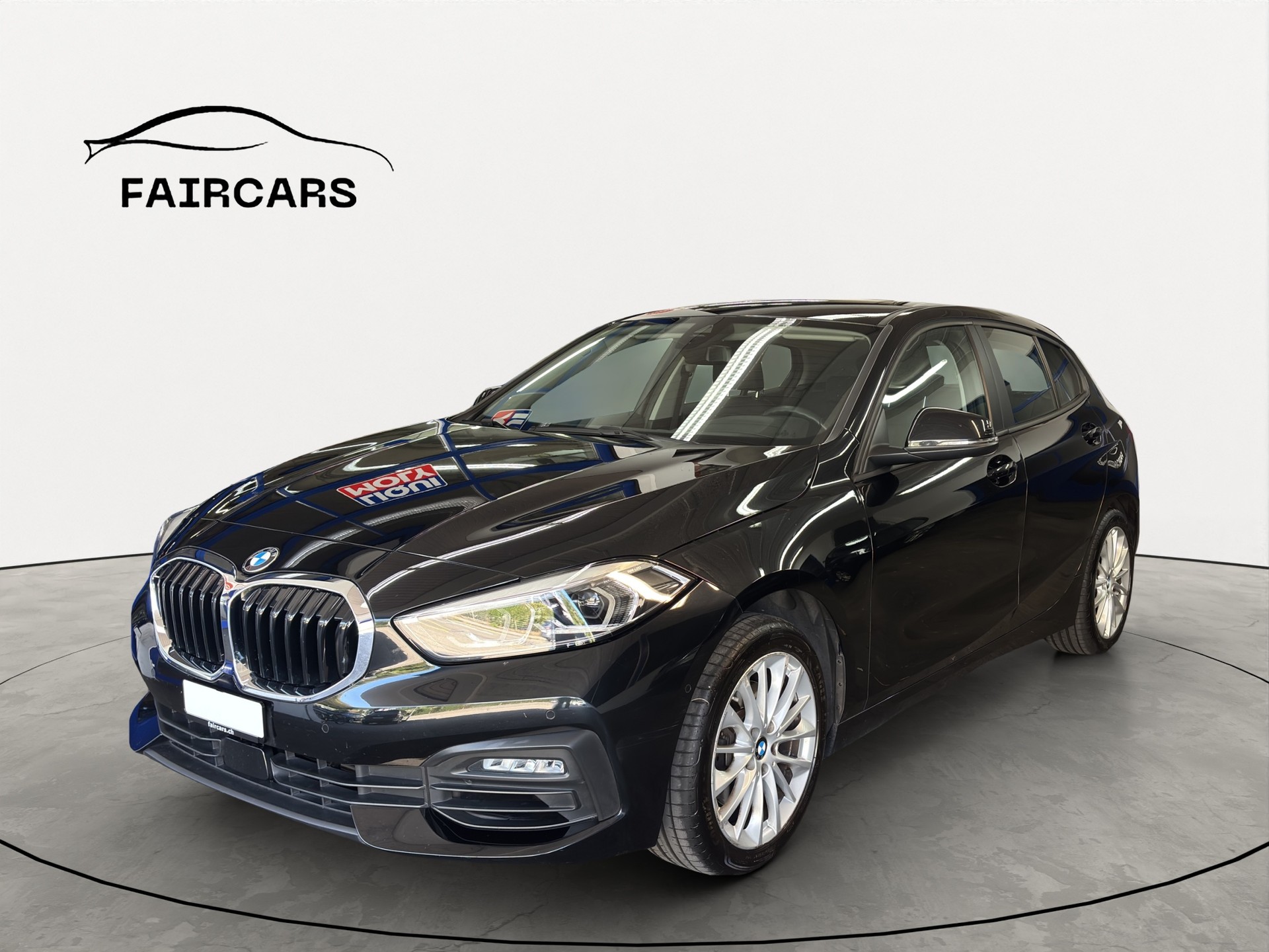 BMW 118i Steptronic-image-1