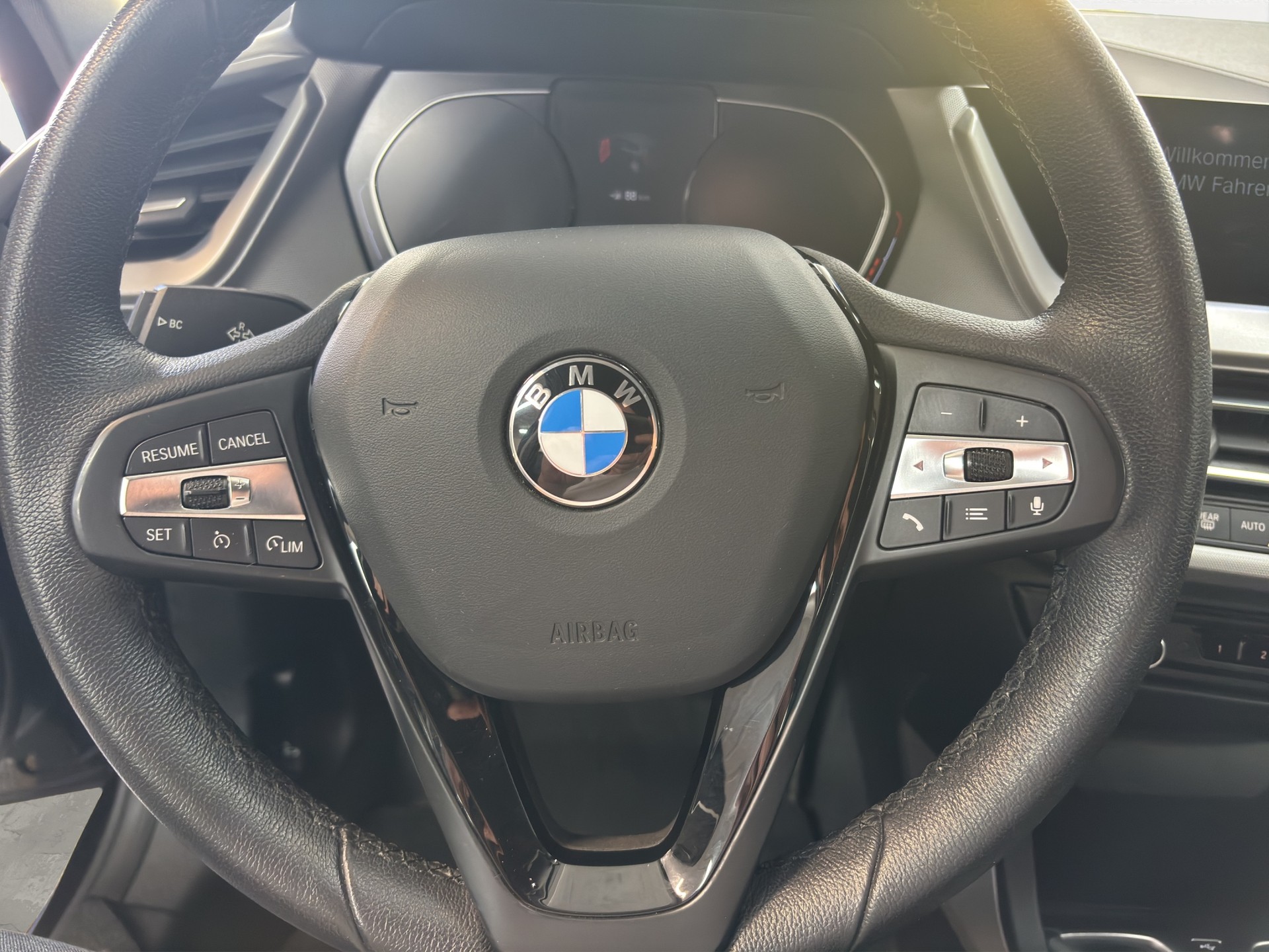 BMW 118i Steptronic-image-9