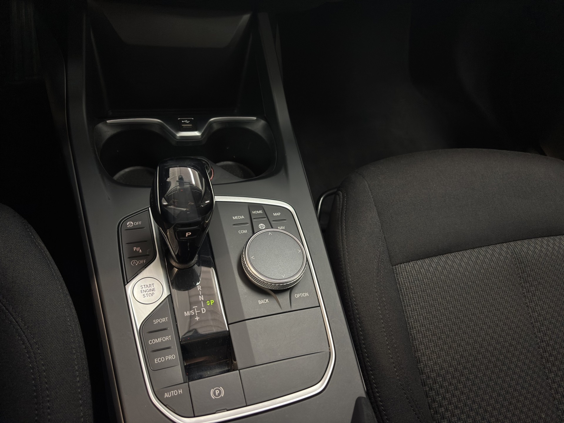 BMW 118i Steptronic-image-14