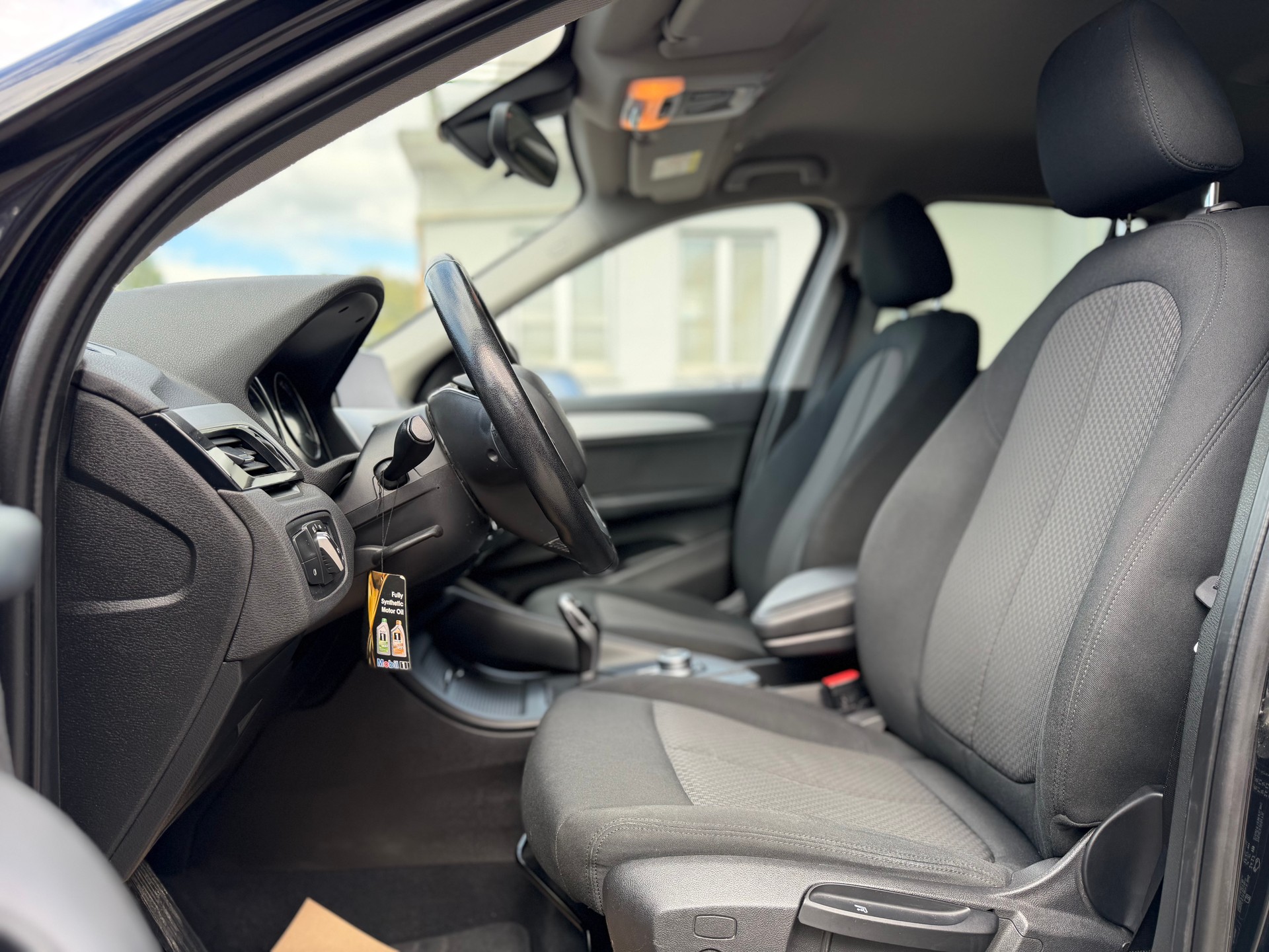 BMW X1 xDrive 18d Essential Edition Steptronic-image-7