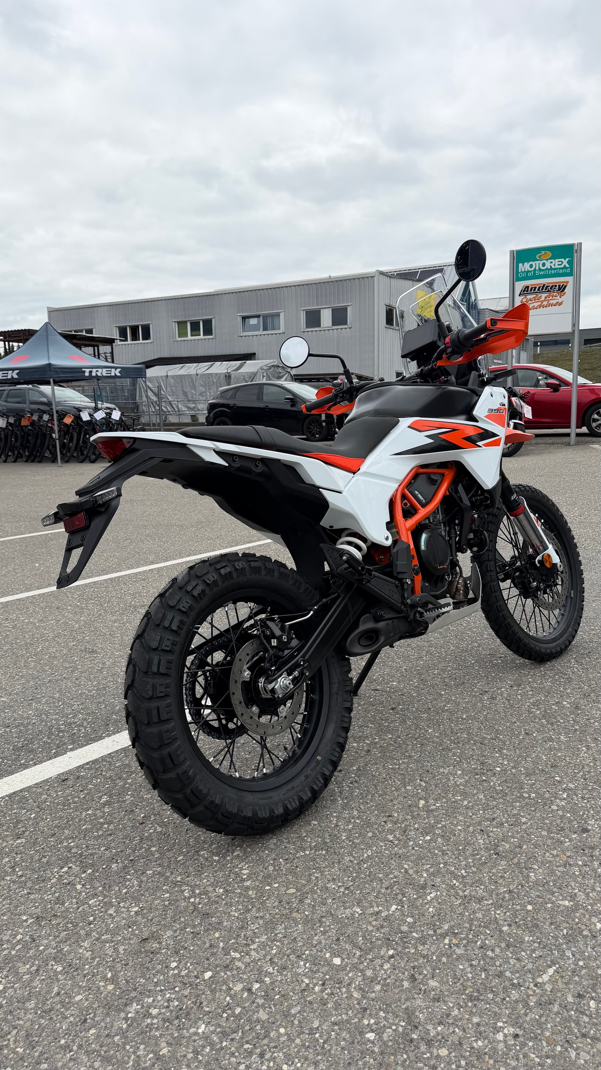 KTM 390 Adventure R-showroom-element-2