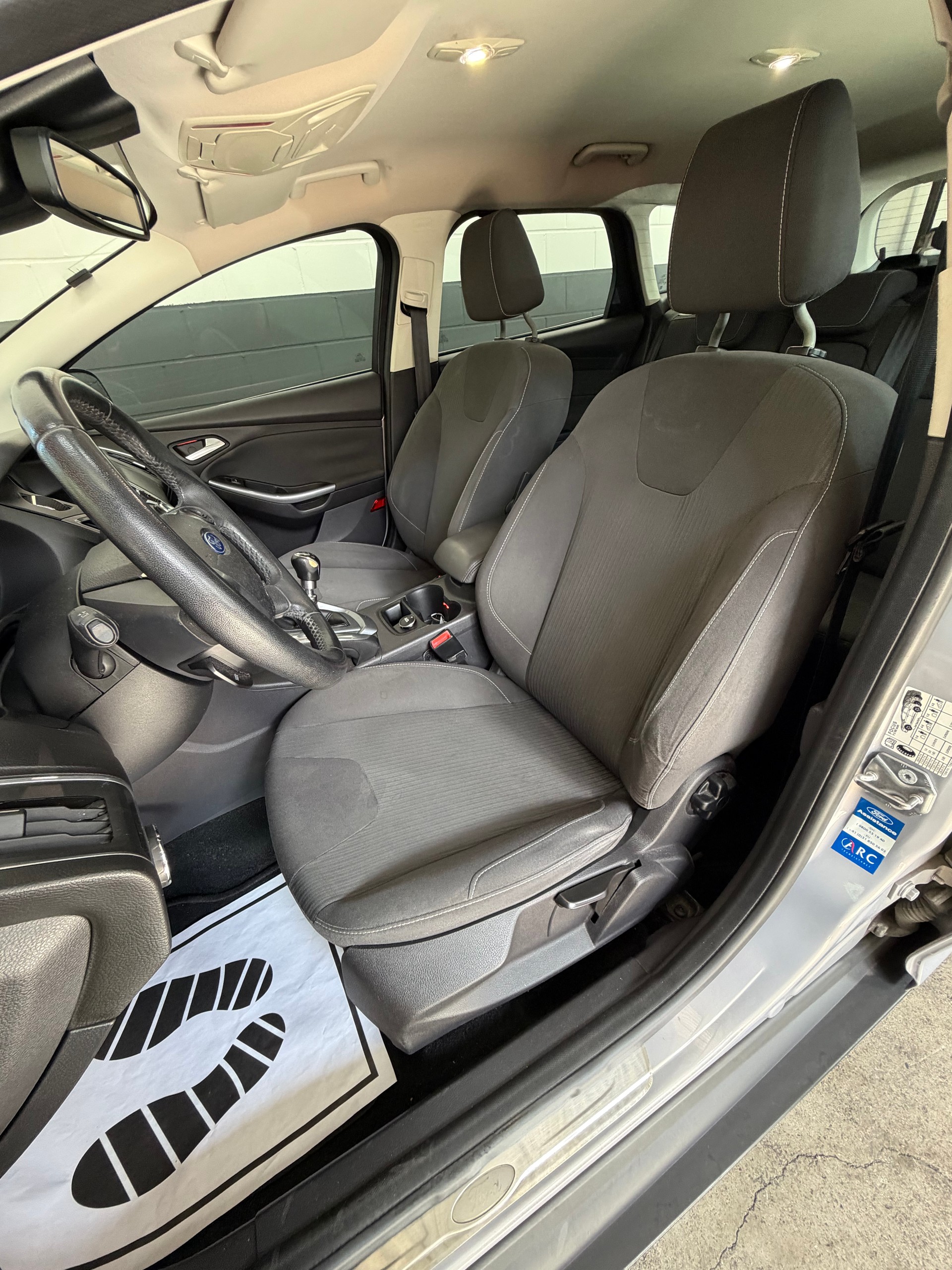 FORD Focus 1.6 SCTi Titanium //NEU AB MFK!-image-14