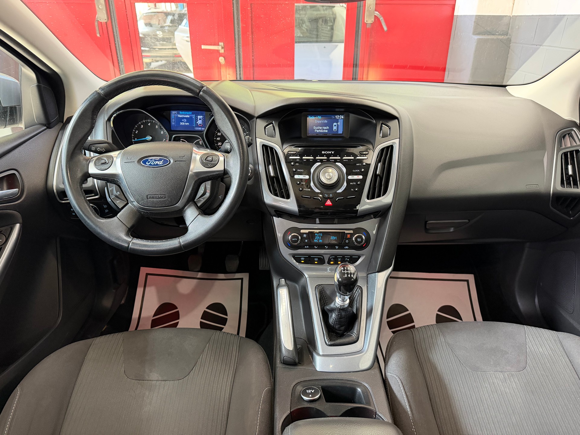 FORD Focus 1.6 SCTi Titanium //NEU AB MFK!-image-11