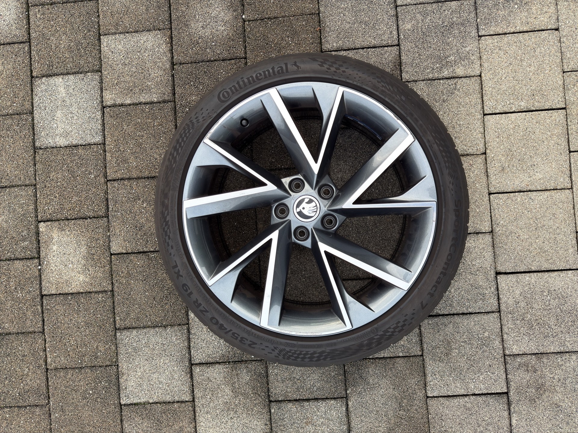 SKODA Superb Combi 2.0 TSI SportLine+ DSG 4x4-image-18