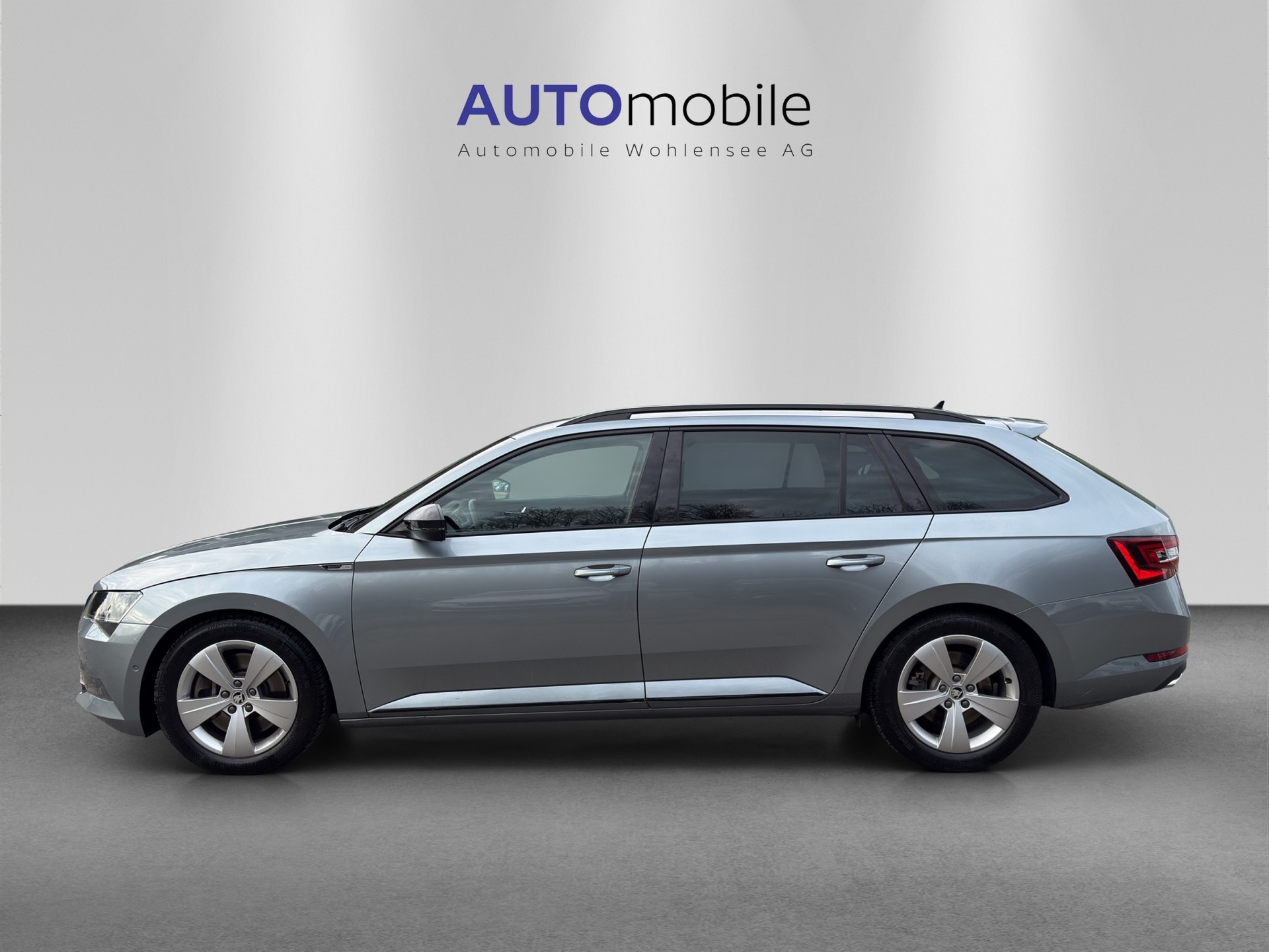 SKODA Superb Combi 2.0 TSI SportLine+ DSG 4x4-image-0