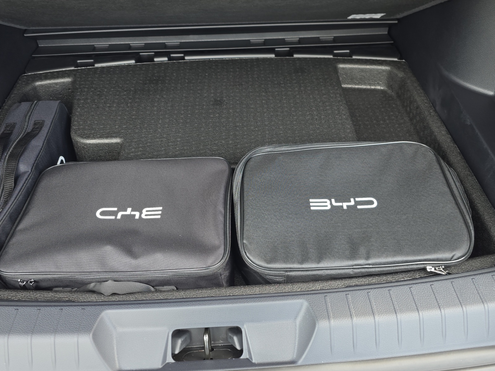 BYD Seal U DM-i Boost FWD-image-9
