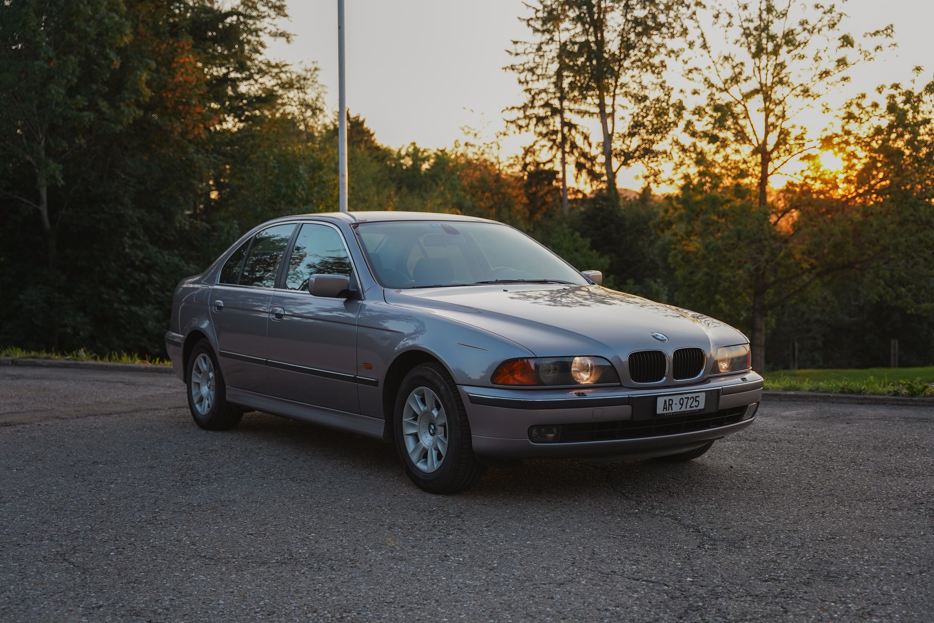 BMW 523i 24V ABS dAiB-image-0