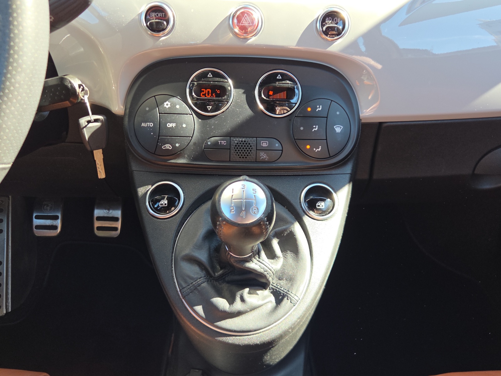 FIAT 595 1.4 16V Turbo Abarth-image-14